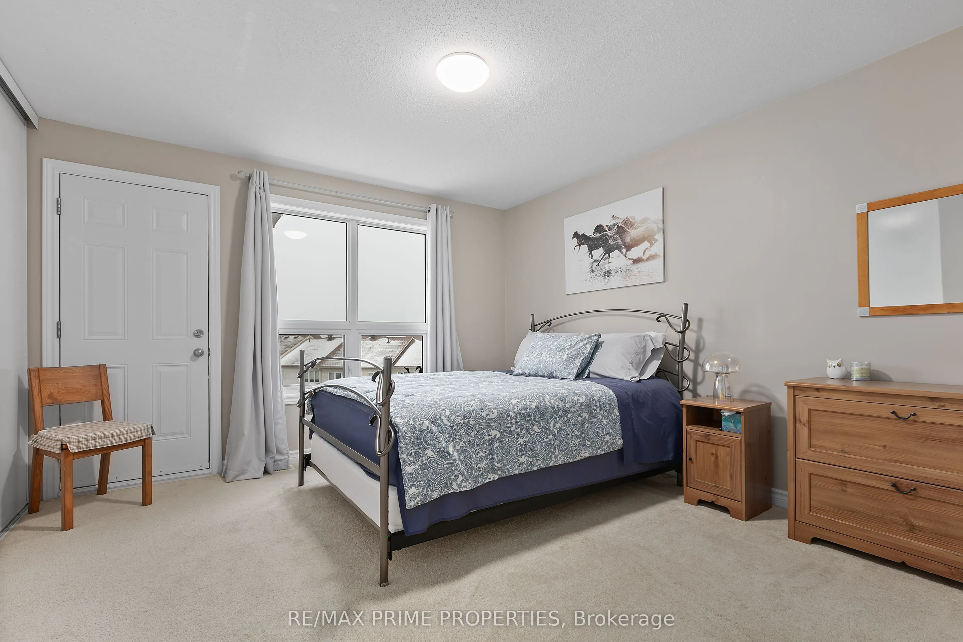 630 LAKERIDGE Drive, #52