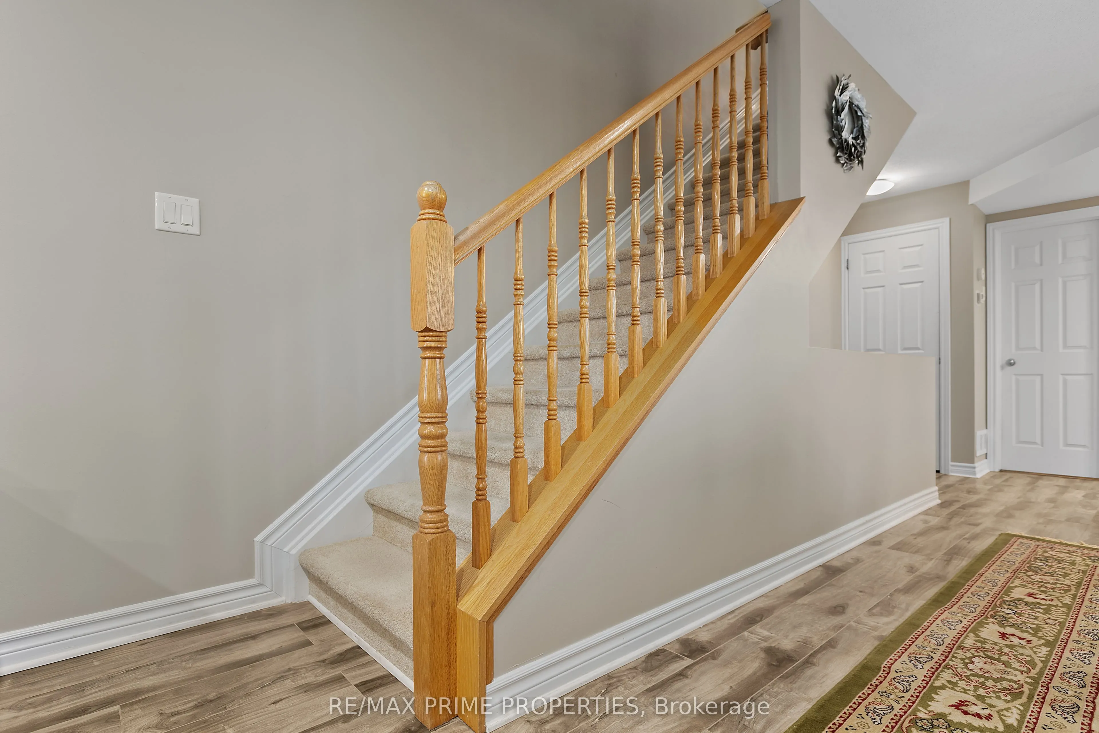 630 LAKERIDGE Drive, #52
