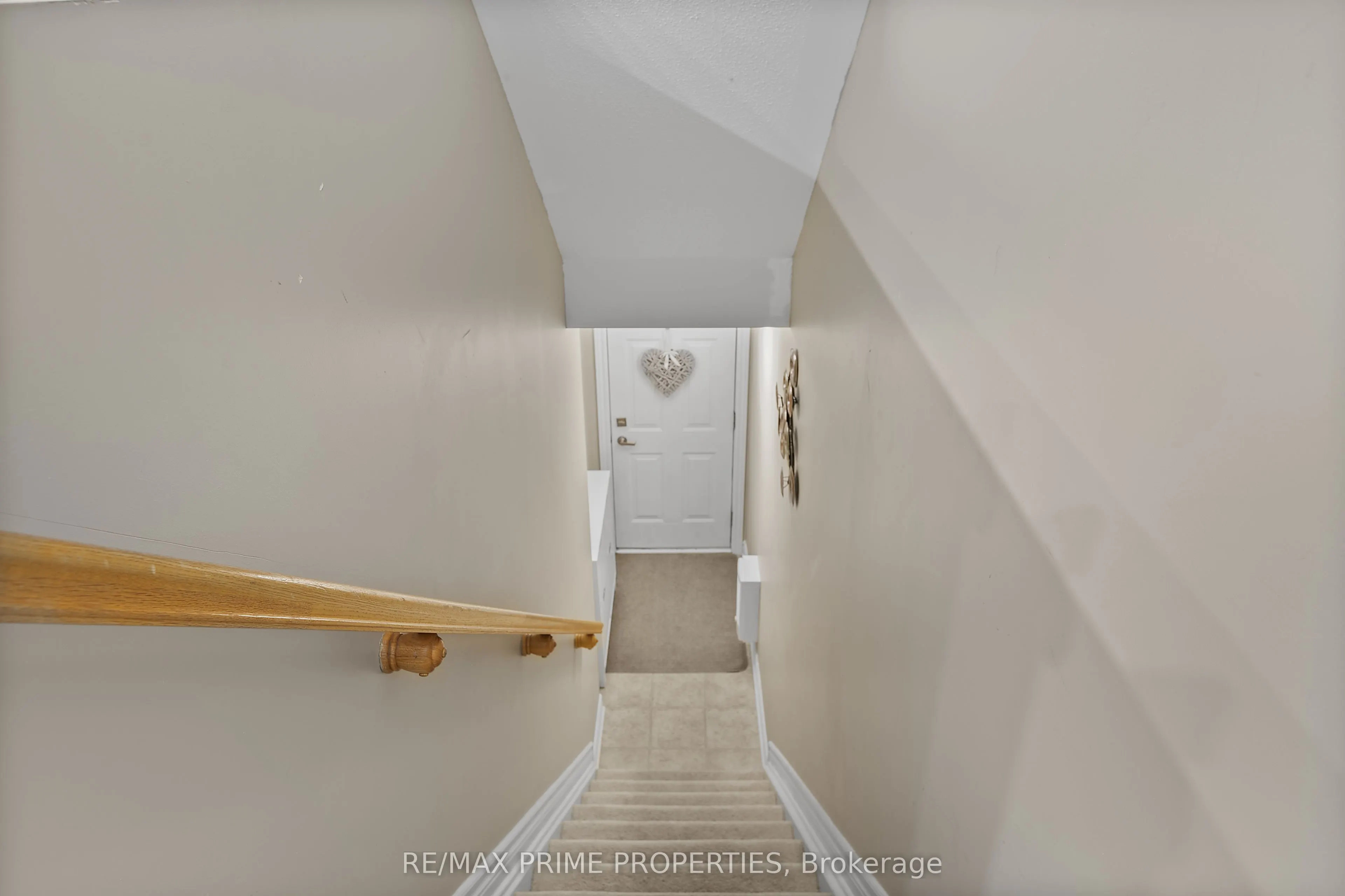 630 LAKERIDGE Drive, #52