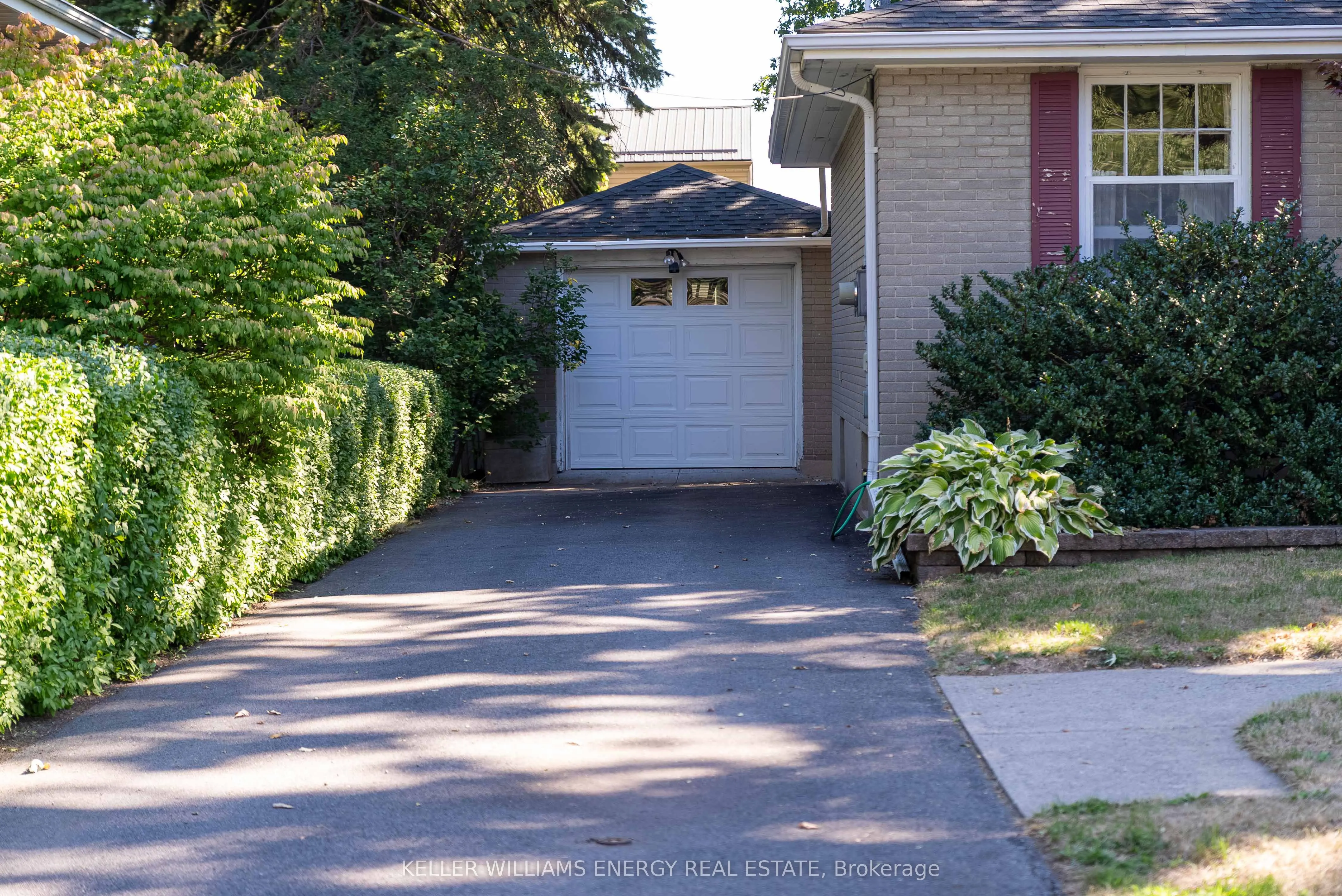 15 Southwood Crescent