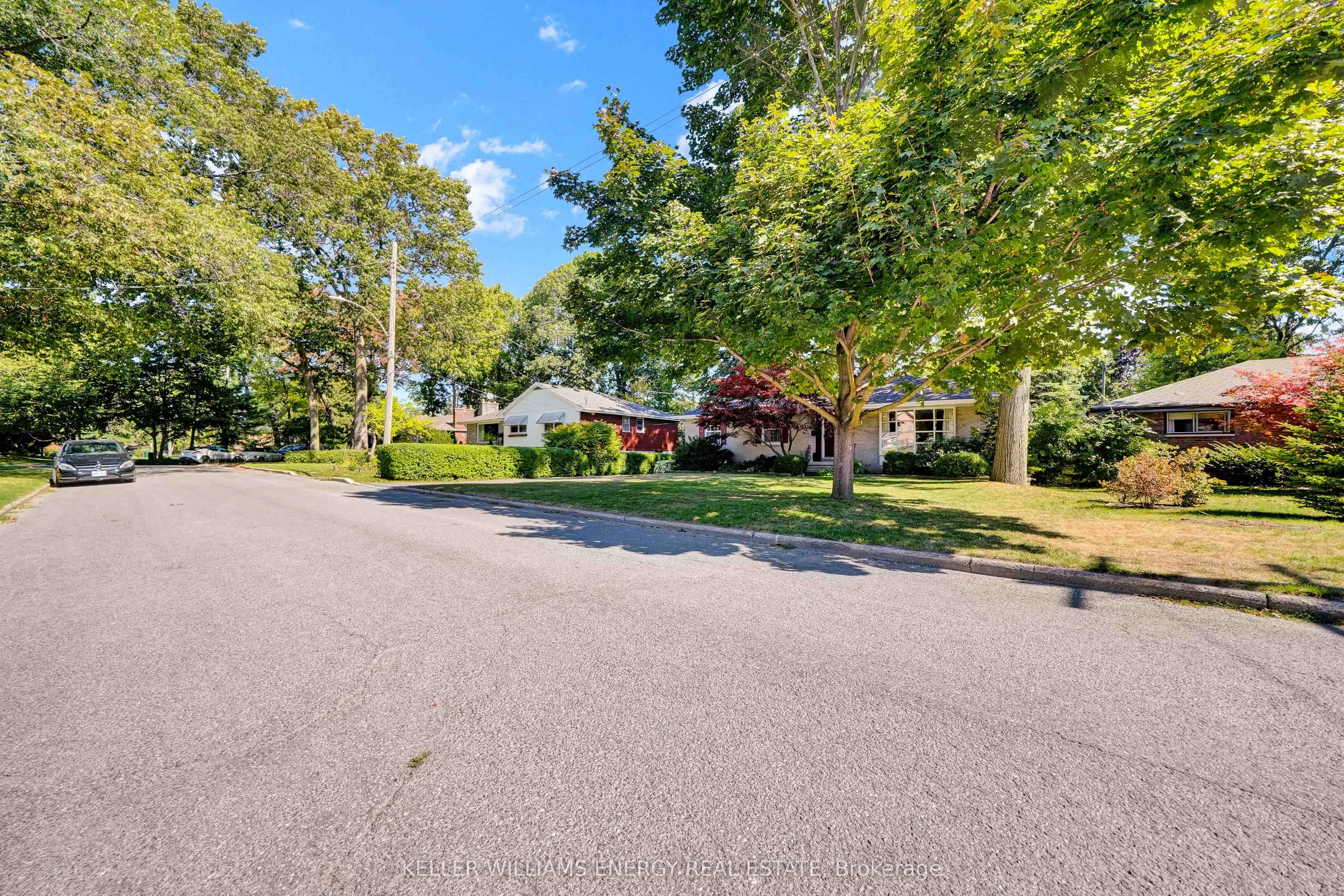 15 Southwood Crescent