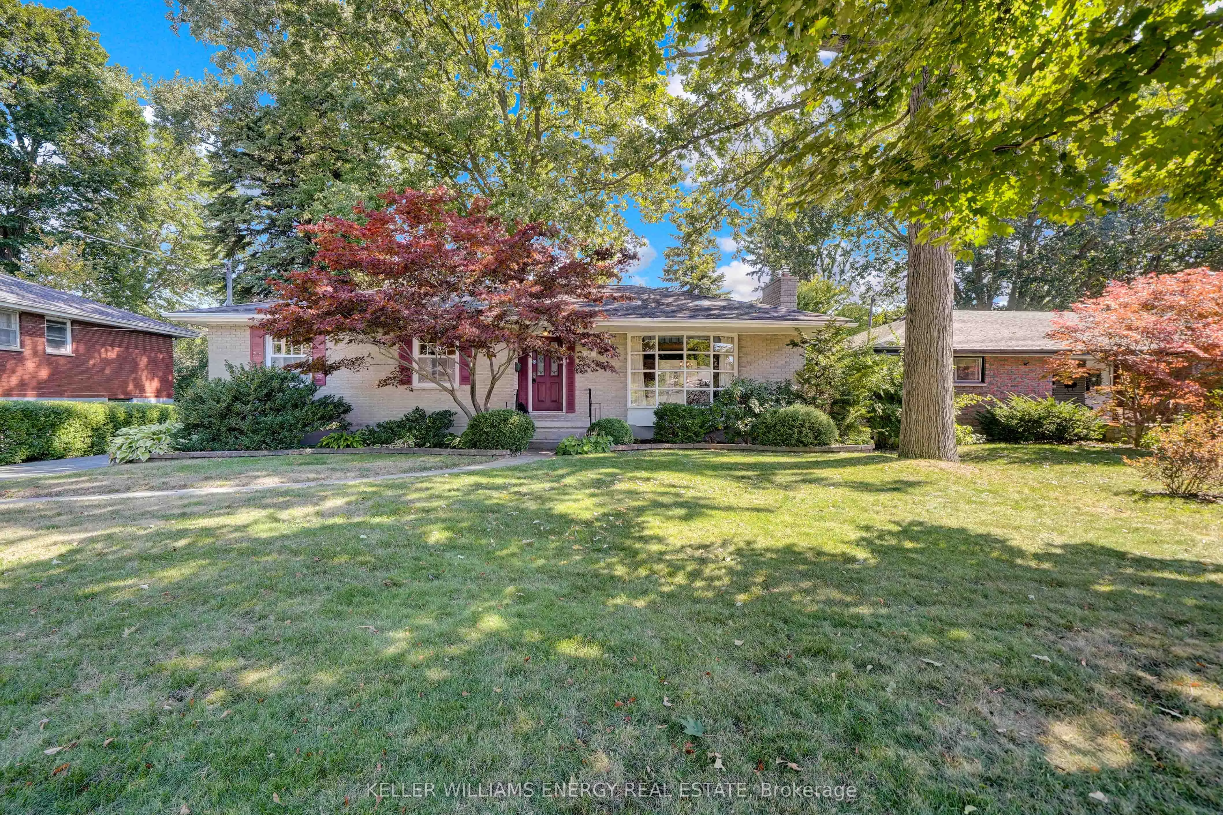 15 Southwood Crescent