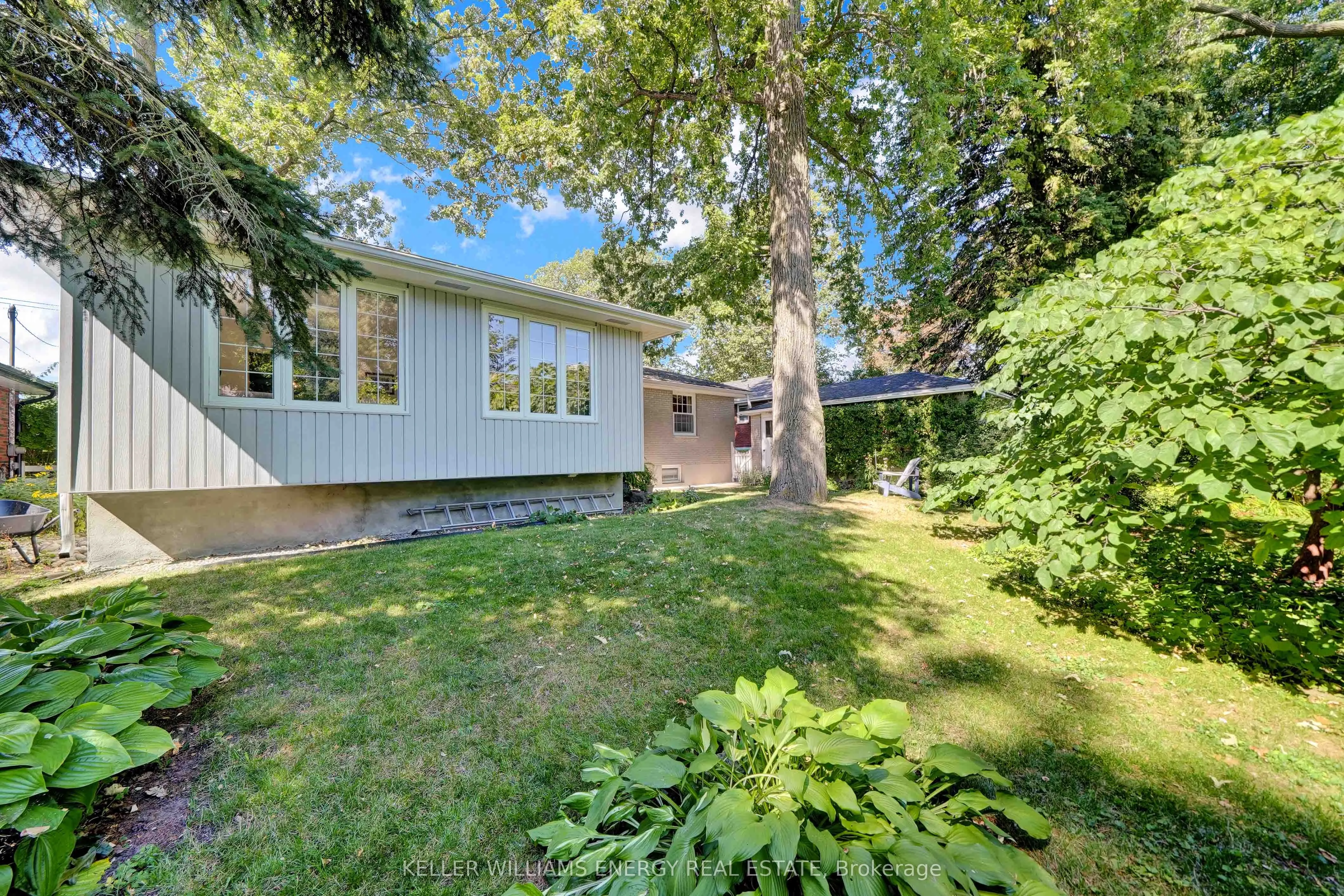 15 Southwood Crescent