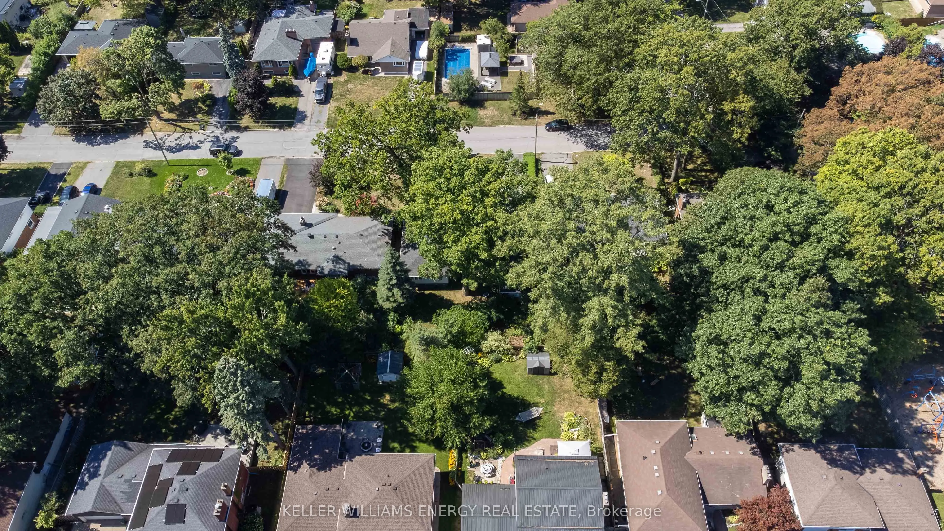 15 Southwood Crescent