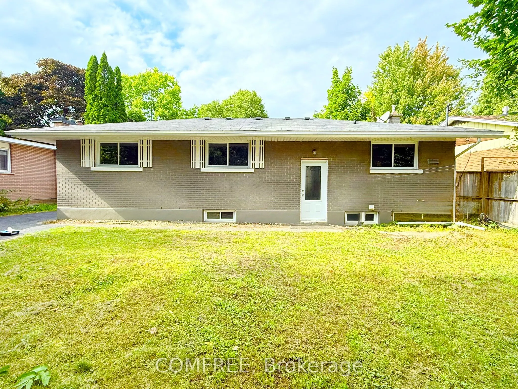 2372 Riley Avenue