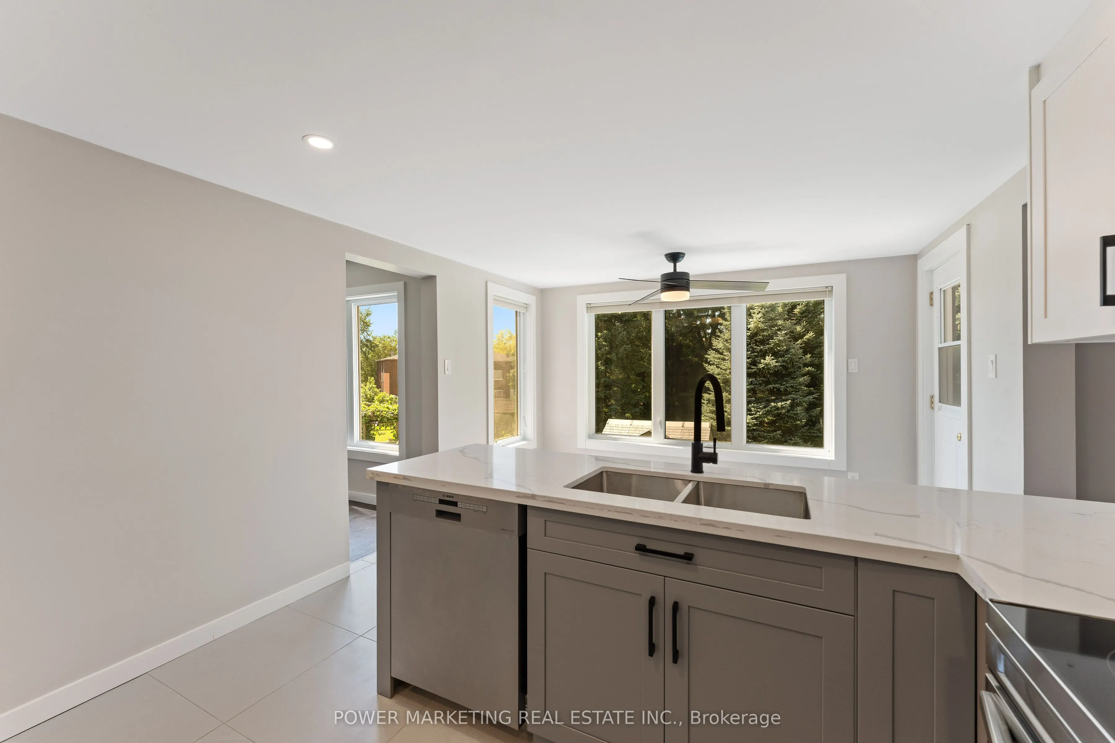 5722 KEMPLANE Court