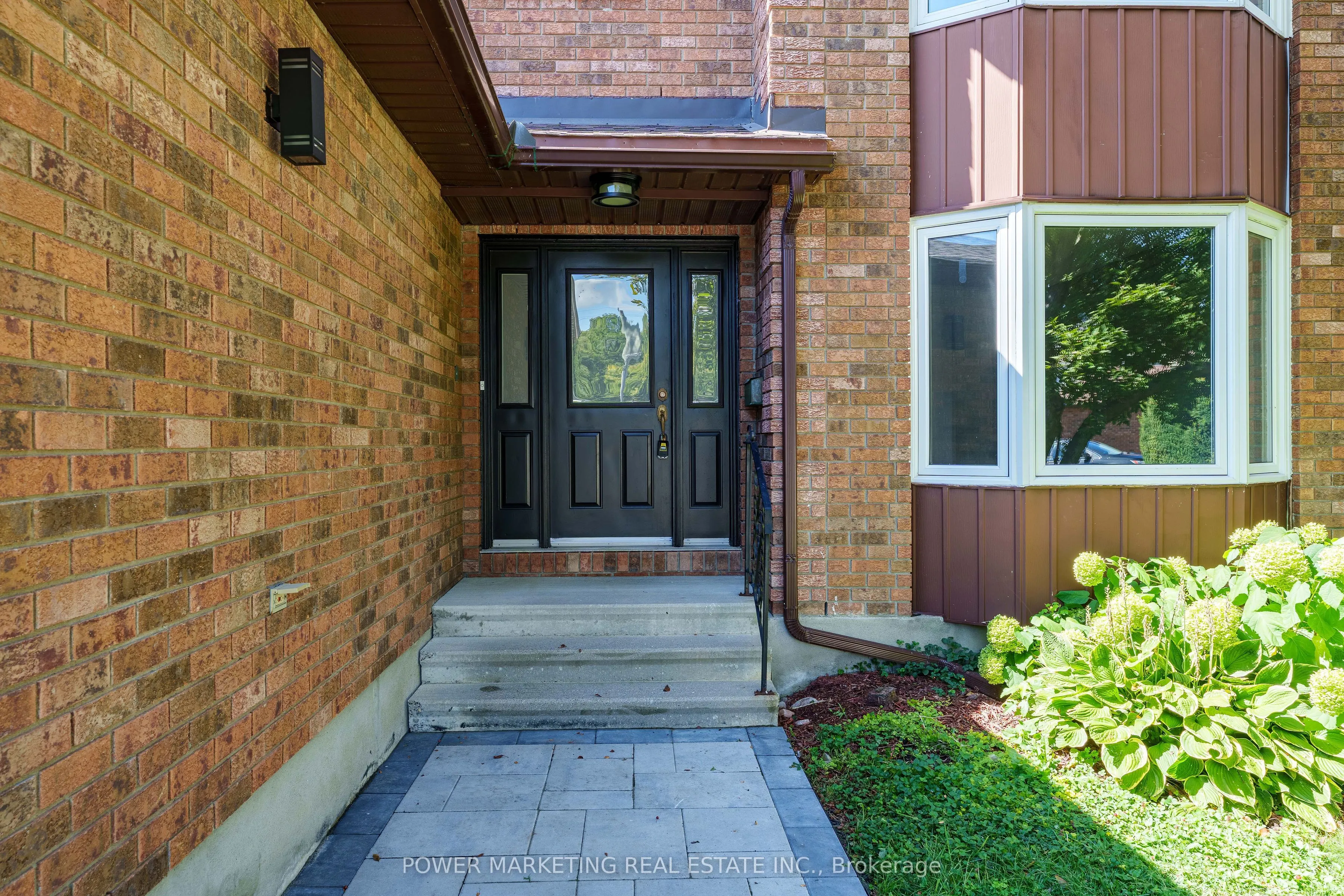 5722 KEMPLANE Court
