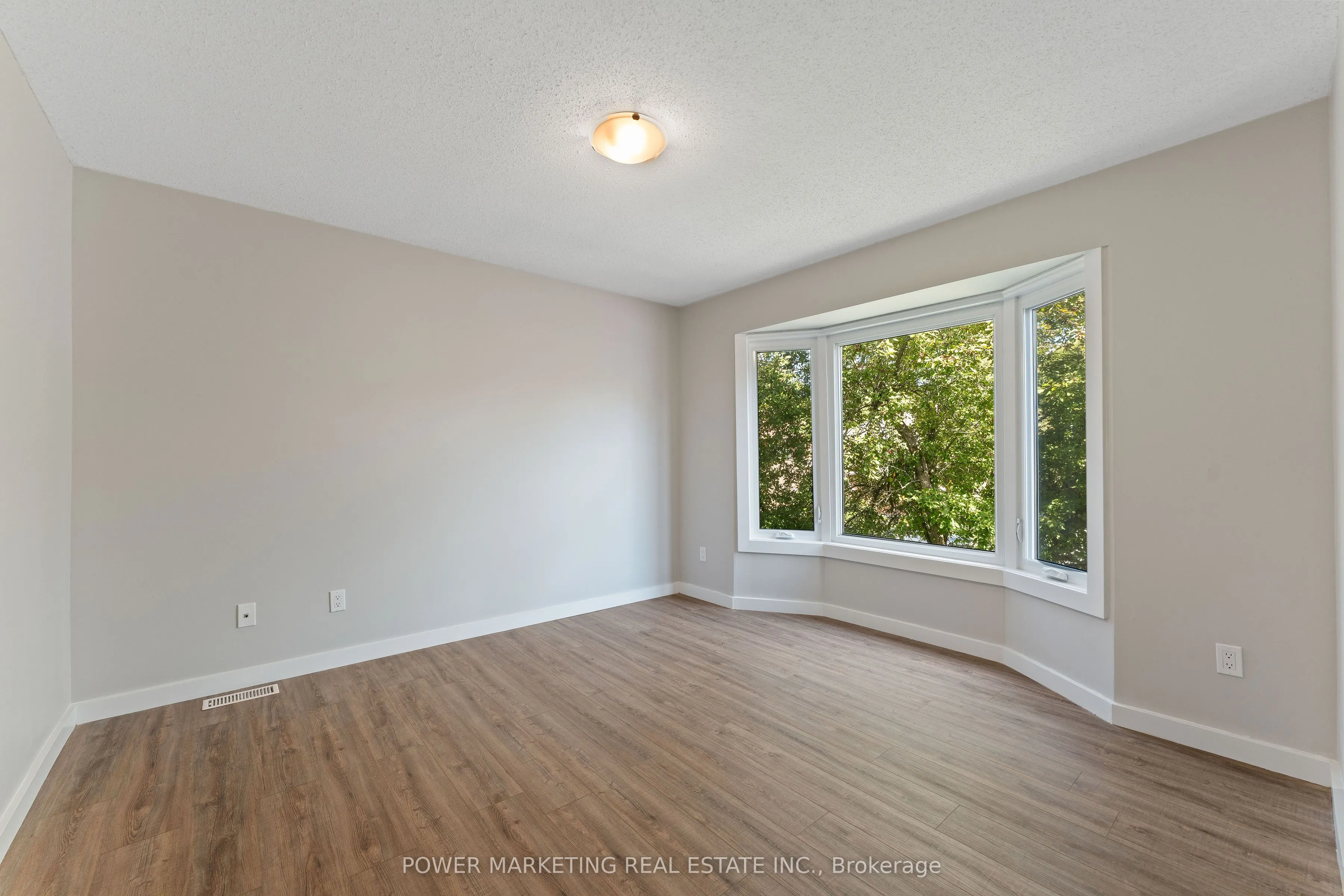 5722 KEMPLANE Court