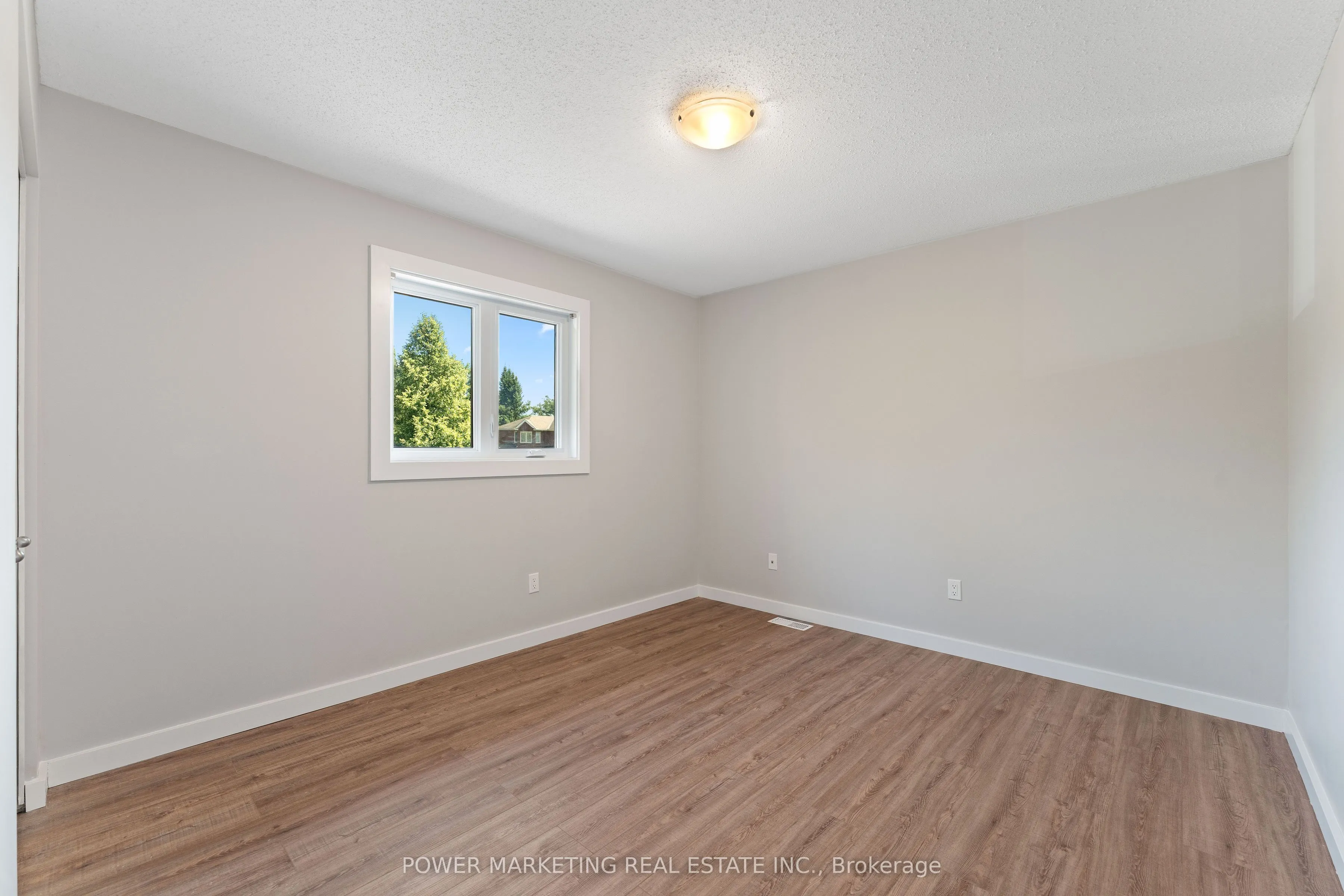 5722 KEMPLANE Court