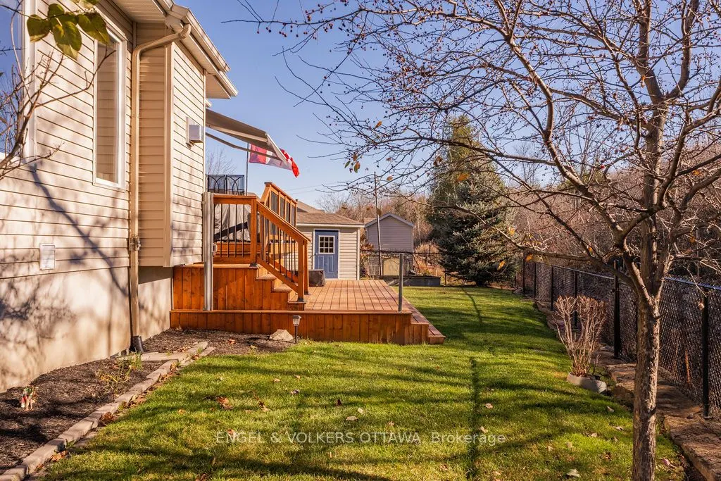 87 Wolff Crescent