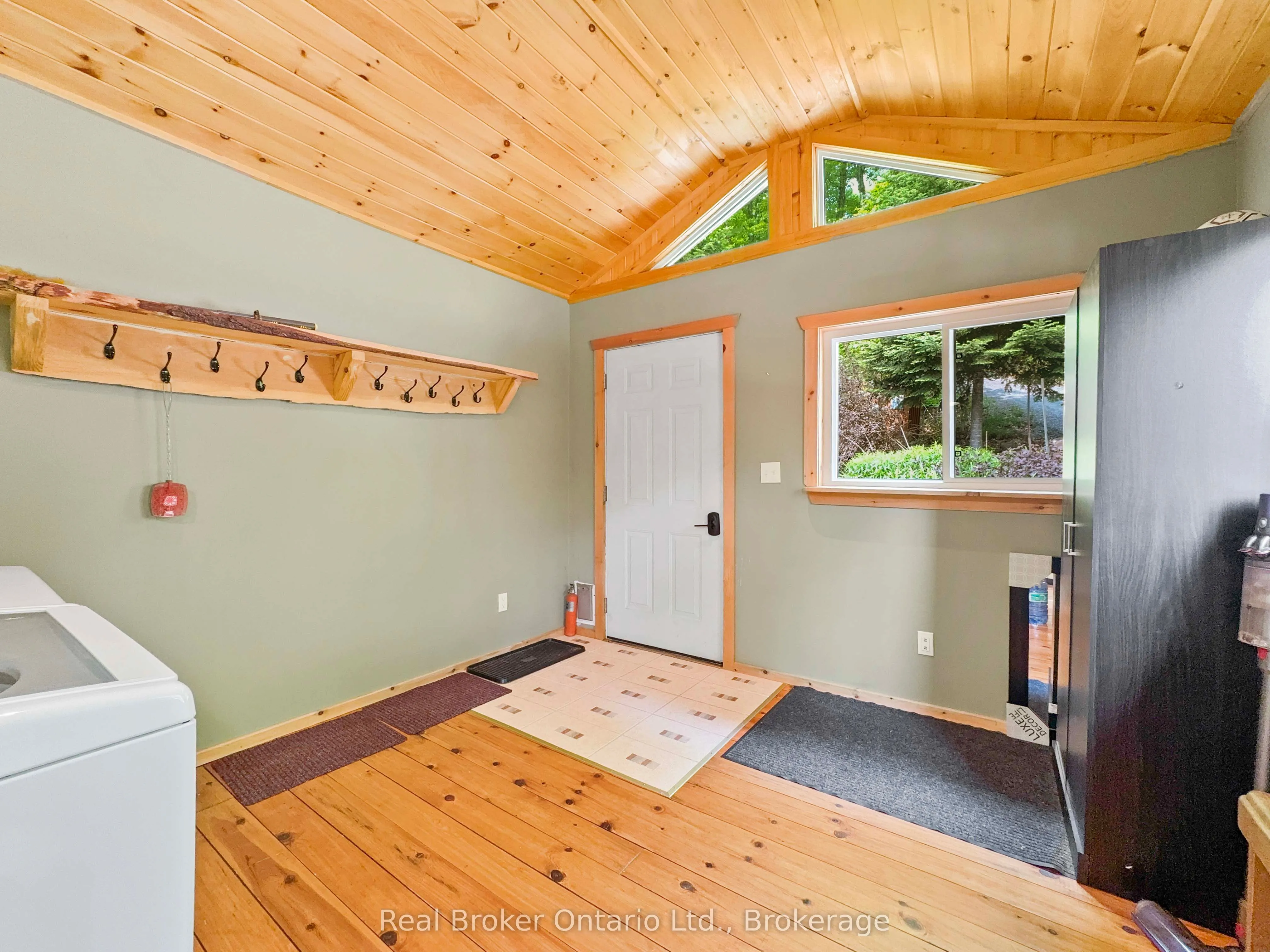31 Fowke Lake Road