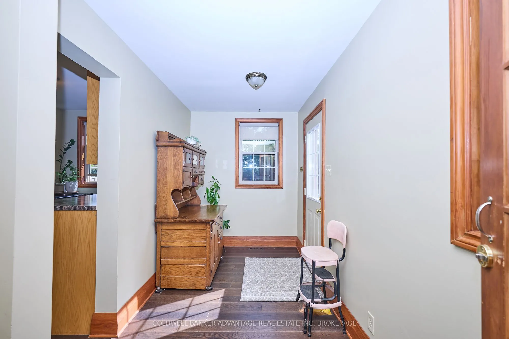 4698 Sandy Cove Drive