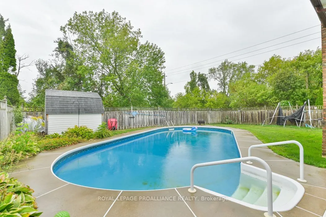 22 Briarwood Crescent