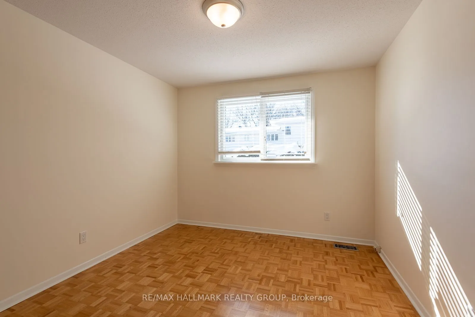 2429 Ogilvie Road