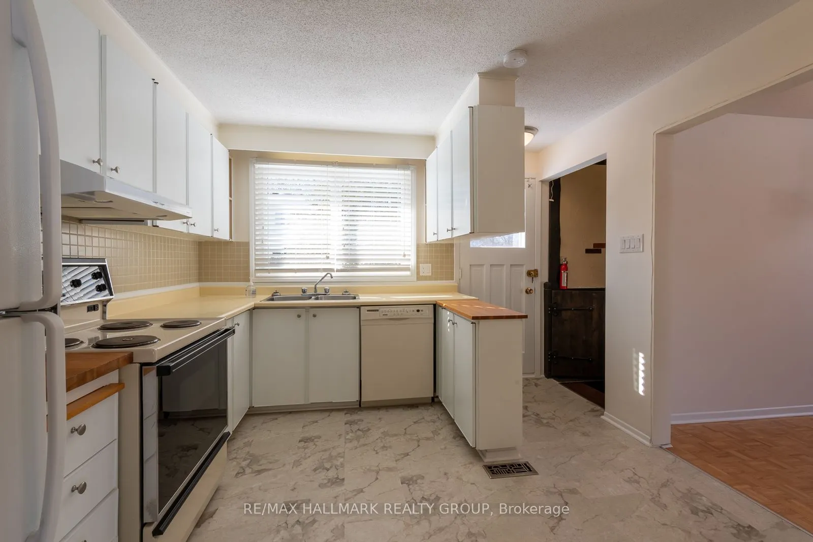 2429 Ogilvie Road