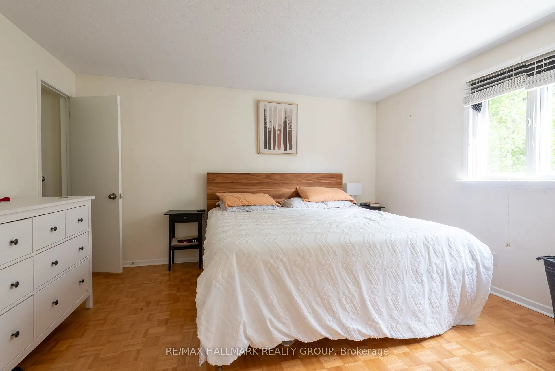 2429 Ogilvie Road