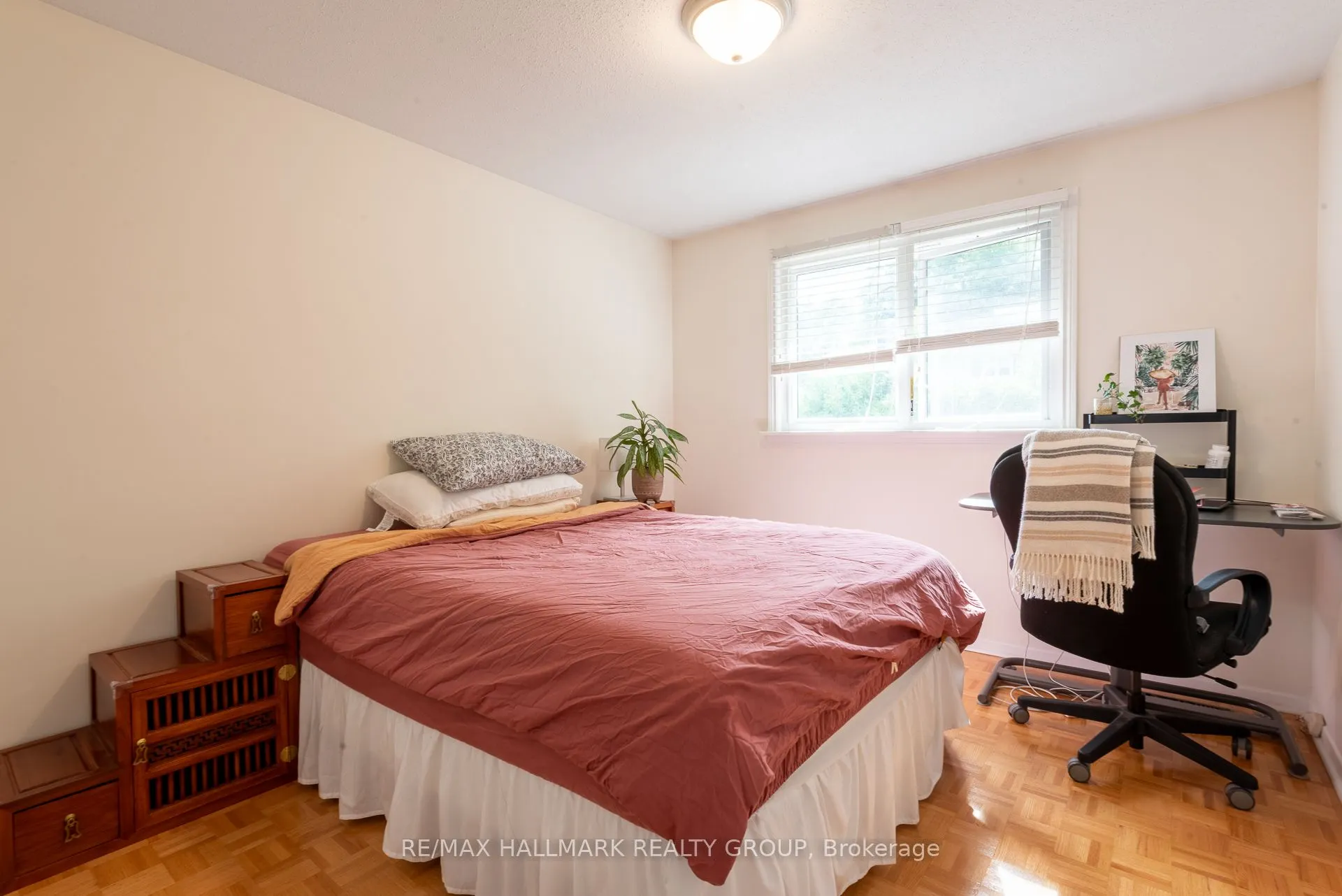 2429 Ogilvie Road