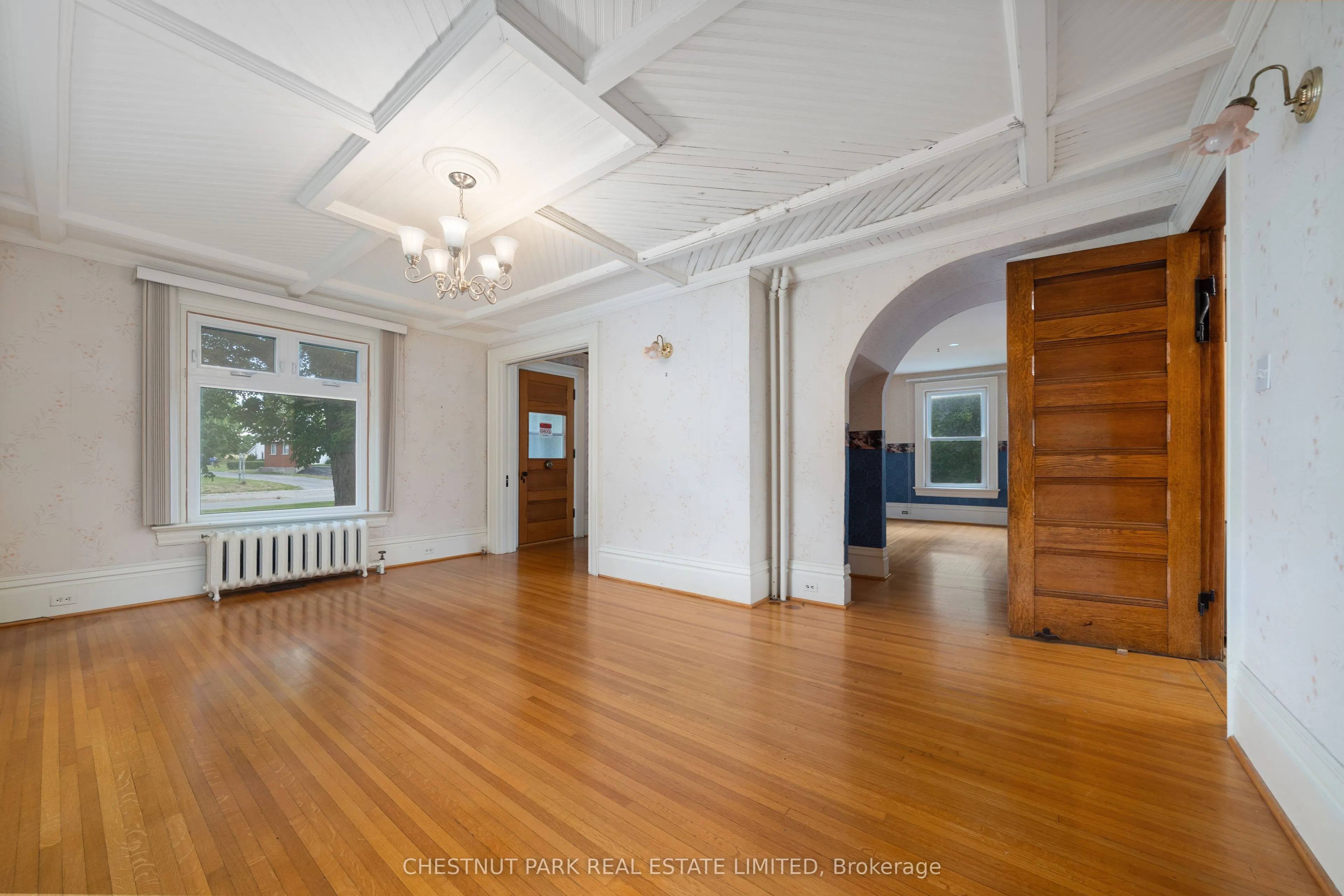 385 Bloomfield Main Street