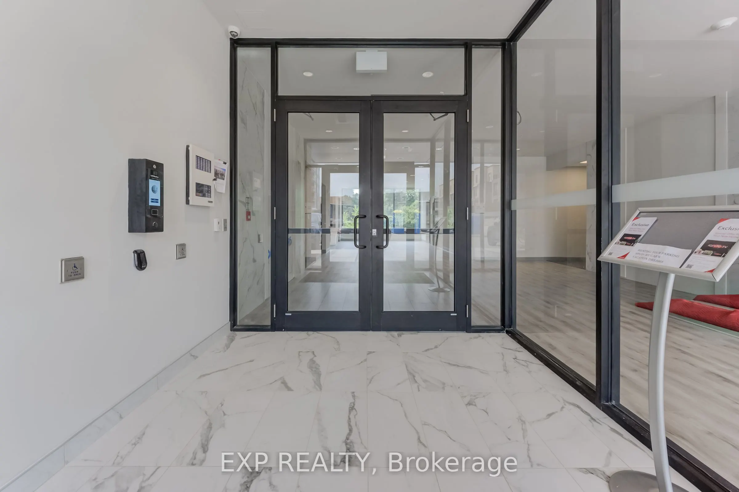 103 Roger Street, #516