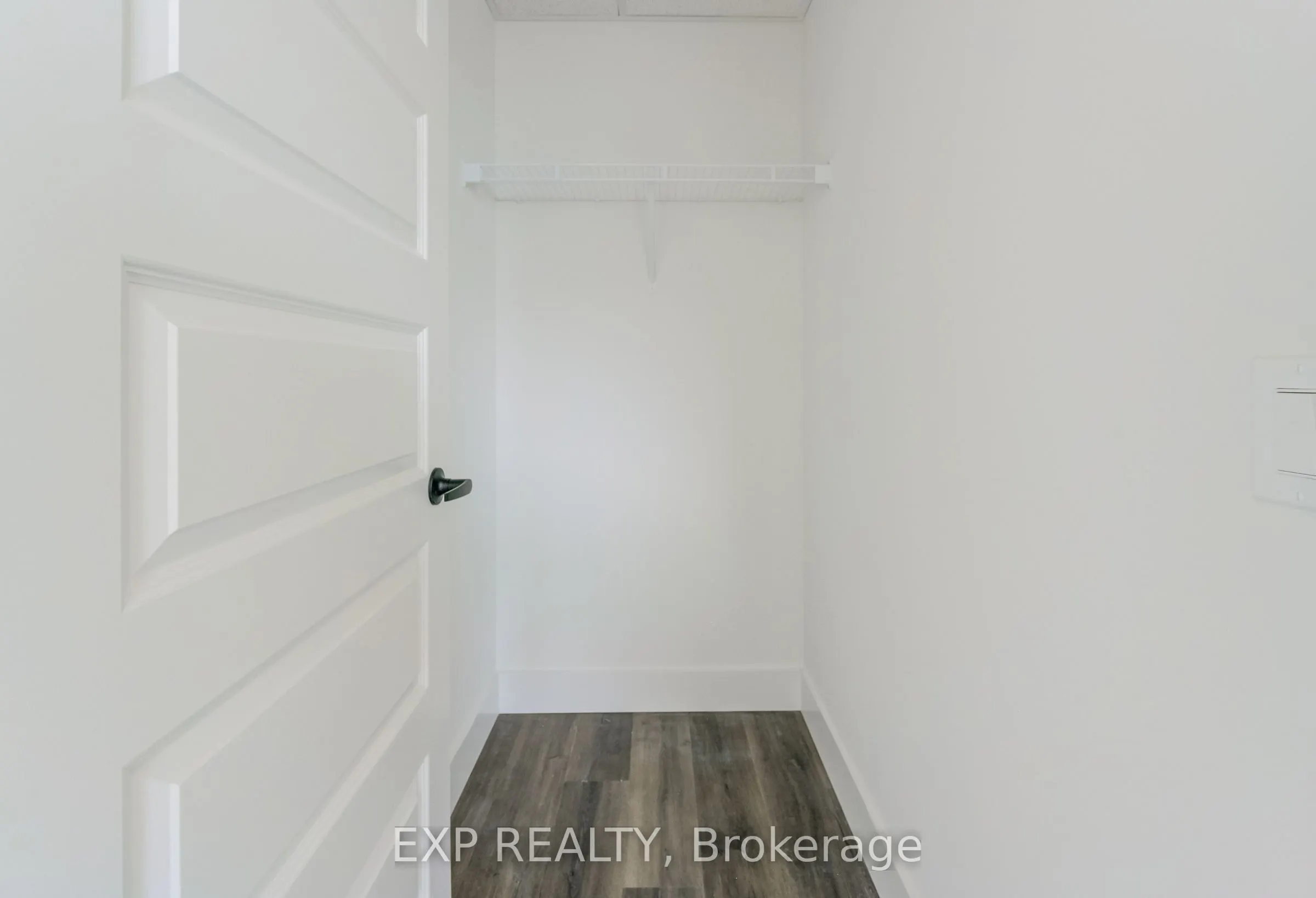 103 Roger Street, #516