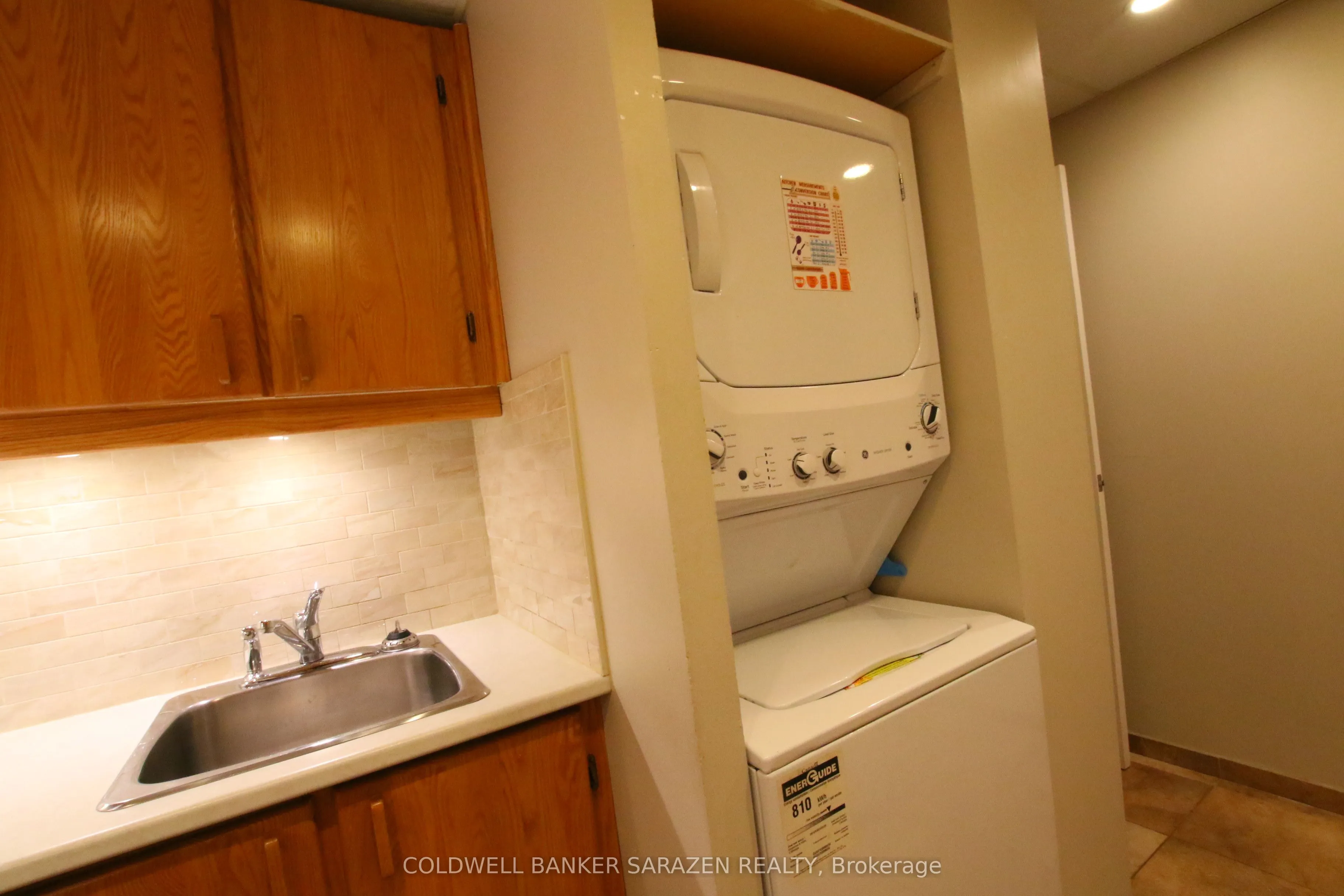 141 SOMERSET Street W, #606