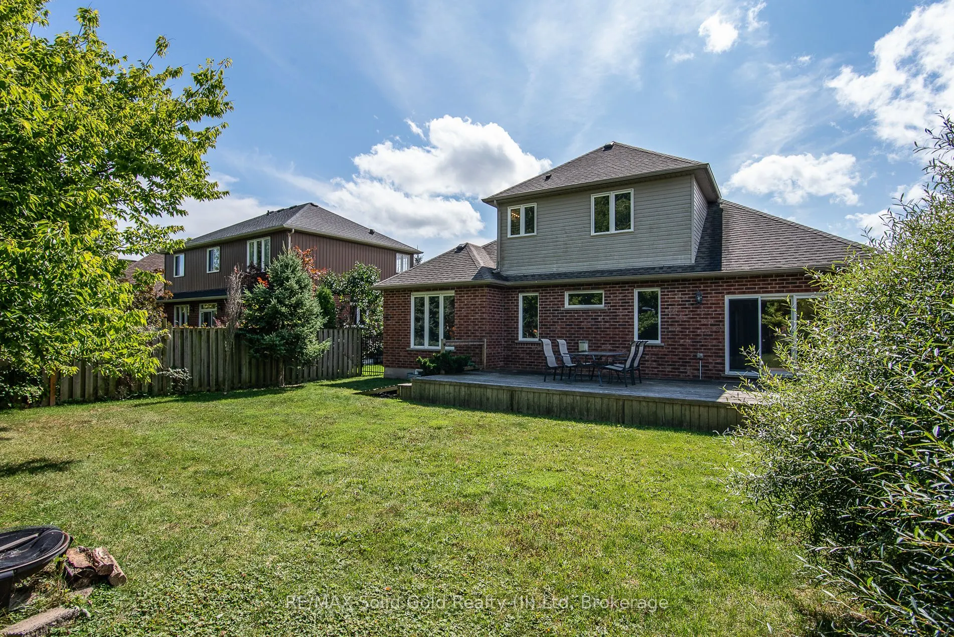 242 Laschinger Boulevard