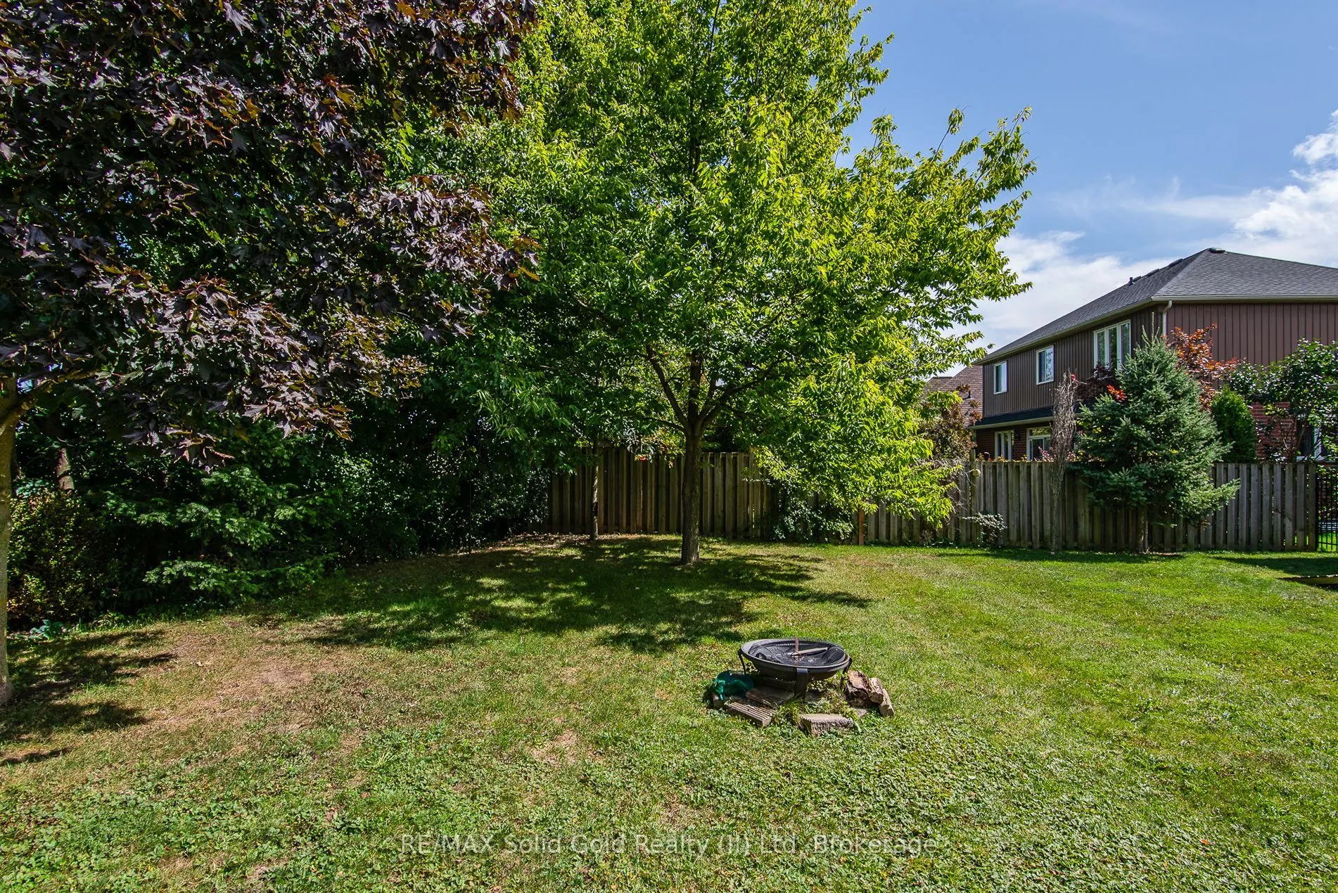242 Laschinger Boulevard