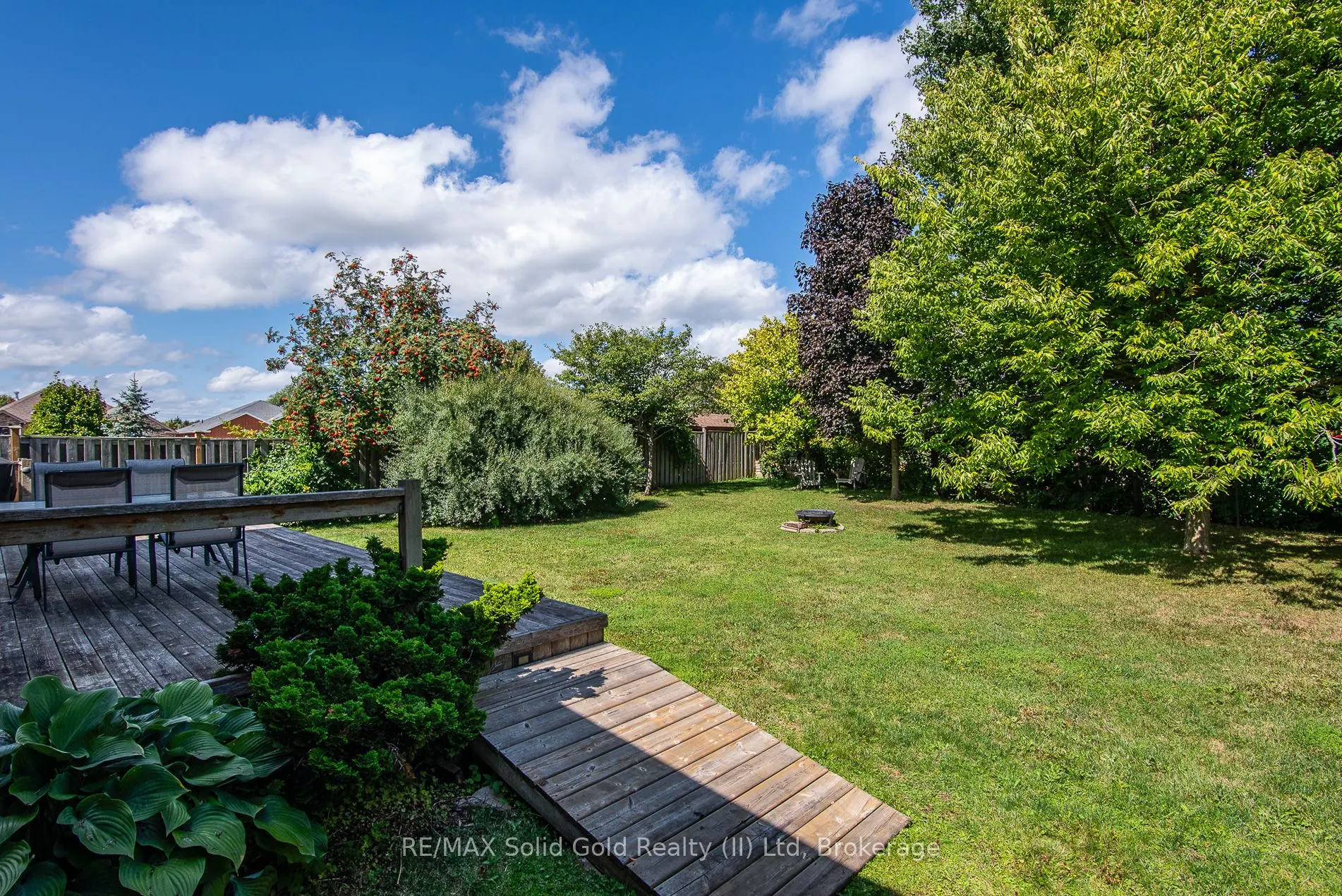 242 Laschinger Boulevard