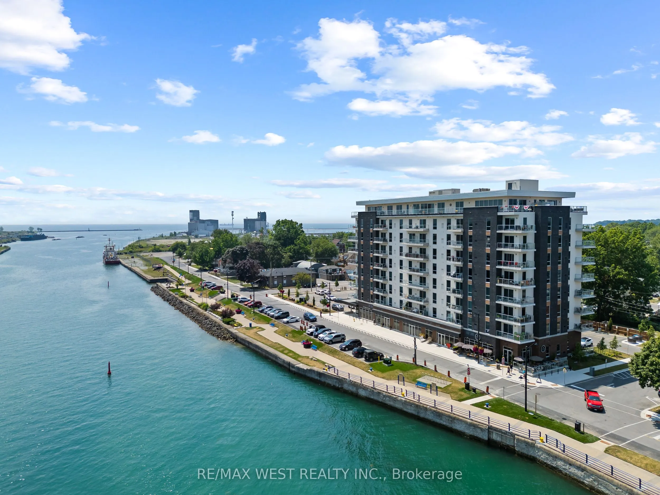 118 West Street, #502