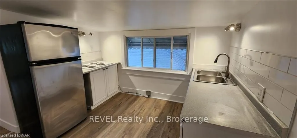 5 LINWOOD Street, #Upper