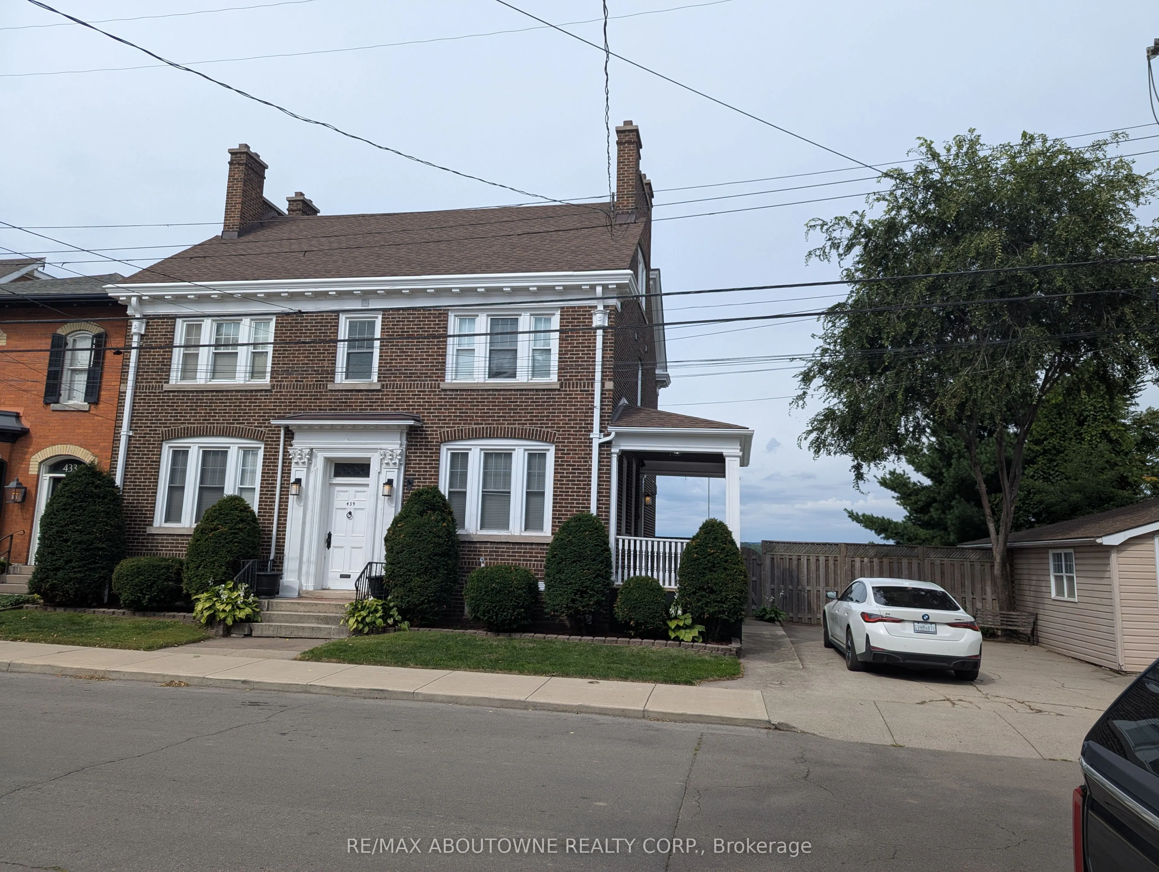 439 Bay Street N, #Lower
