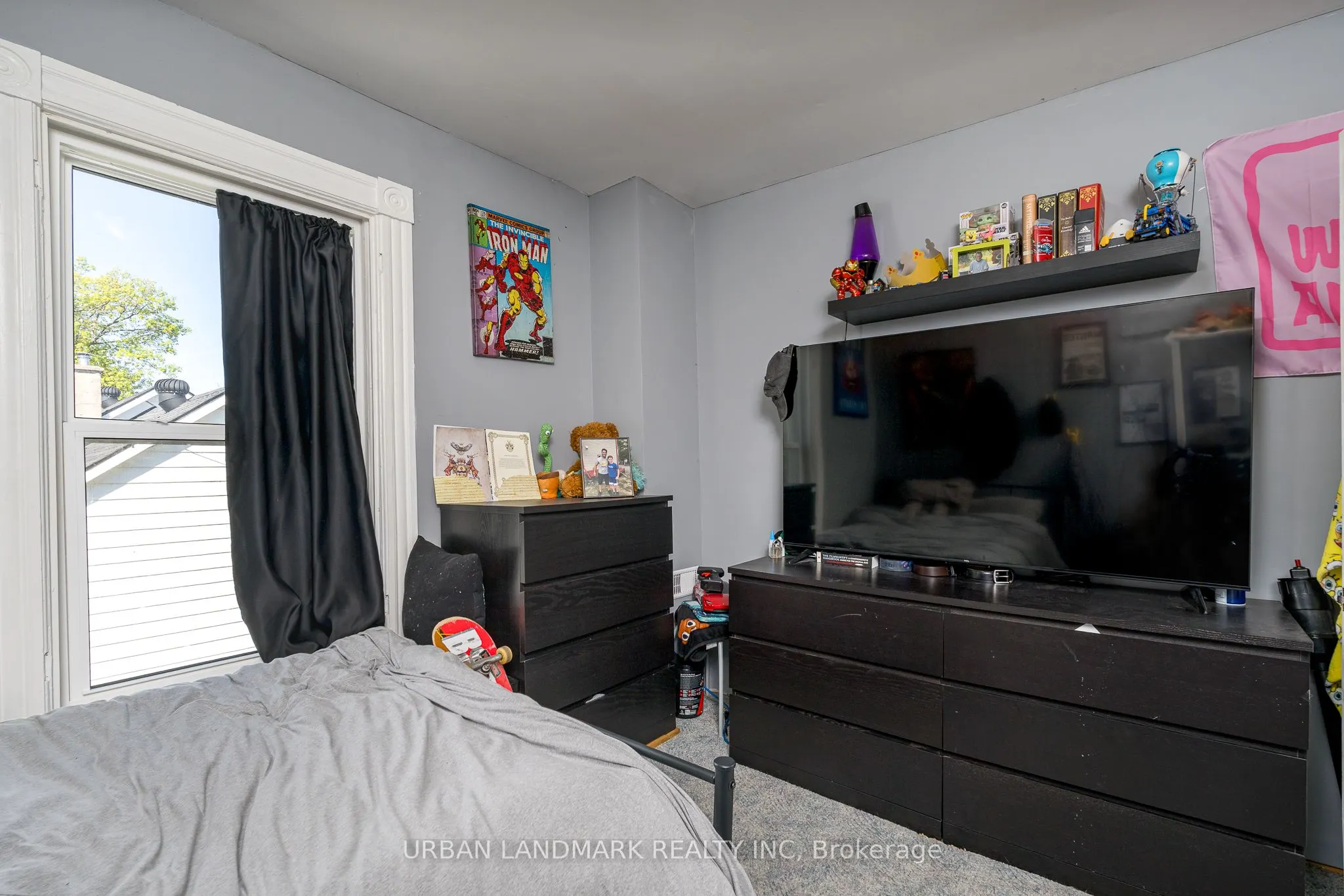 225 St Lawrence Street W