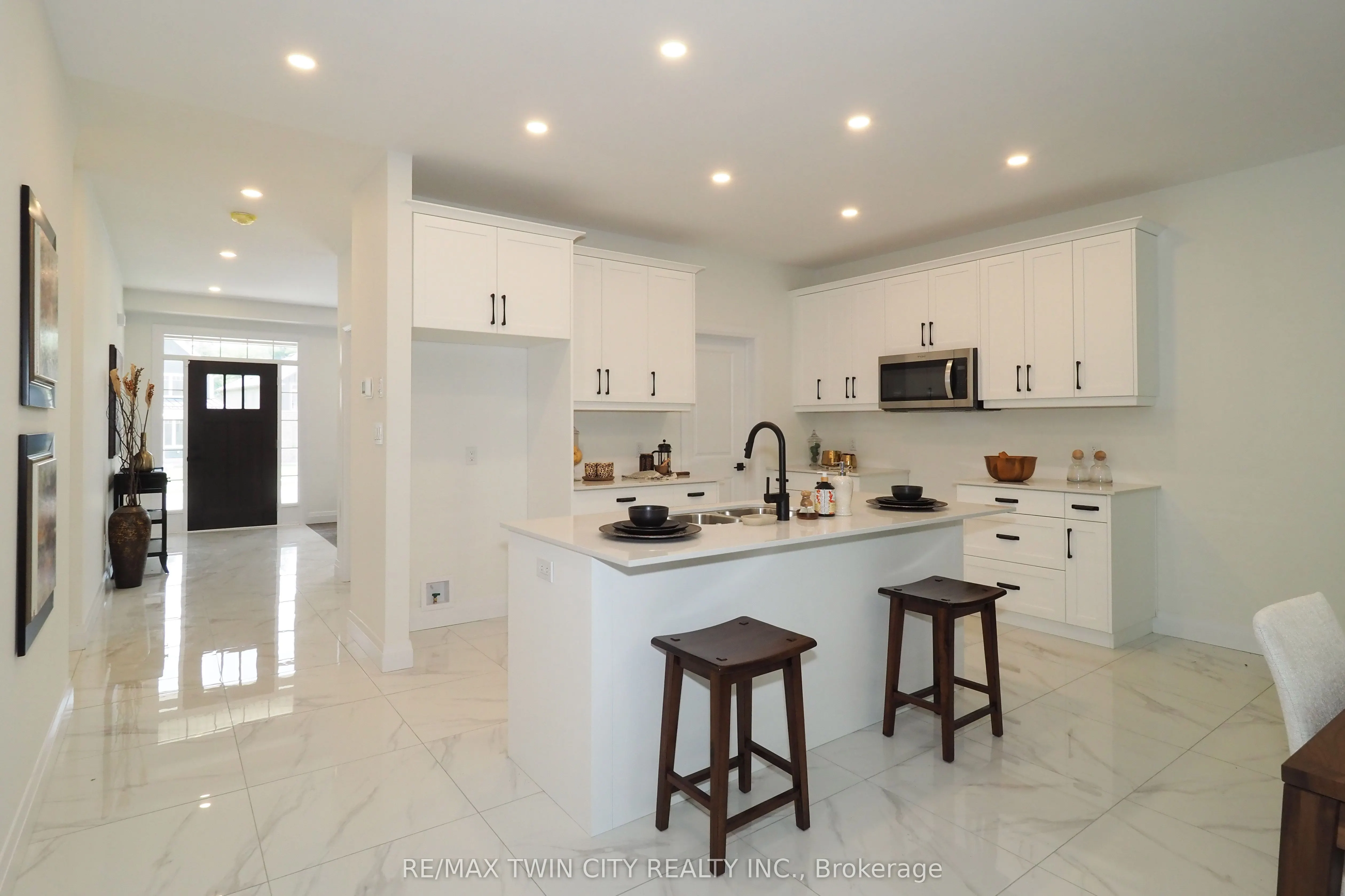 217 JEFFREY Place