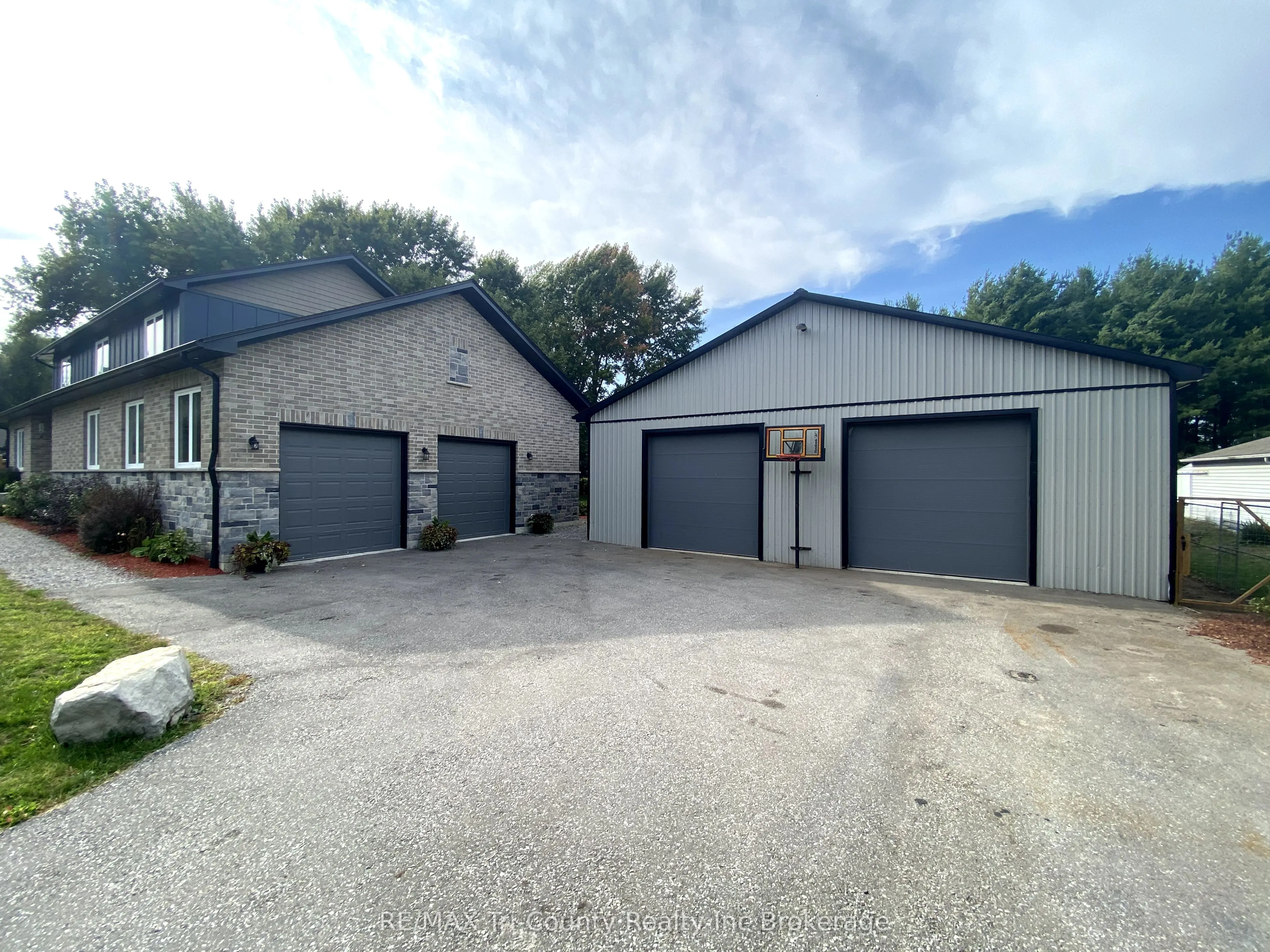 287 24 Highway W
