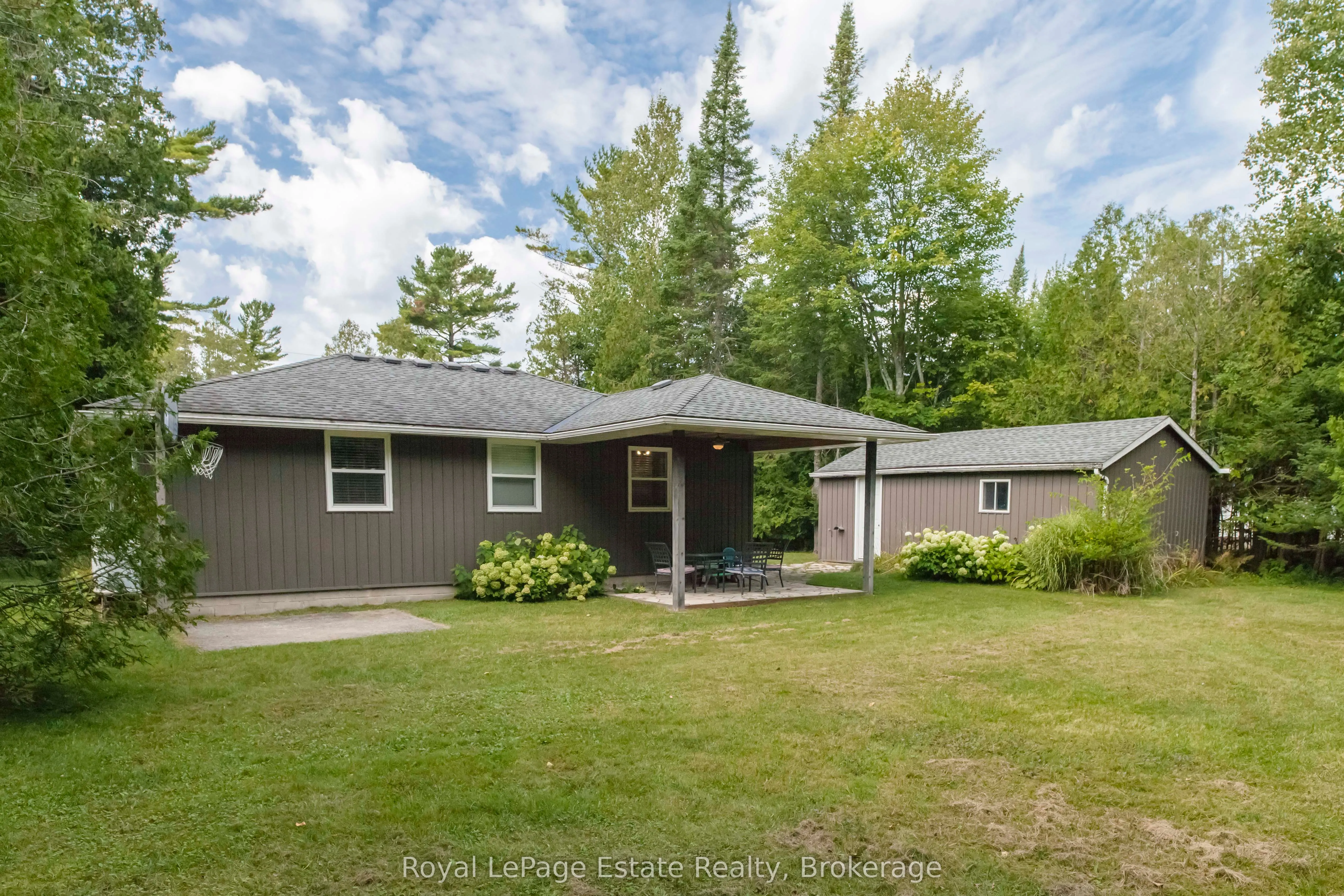 407 Huron Avenue