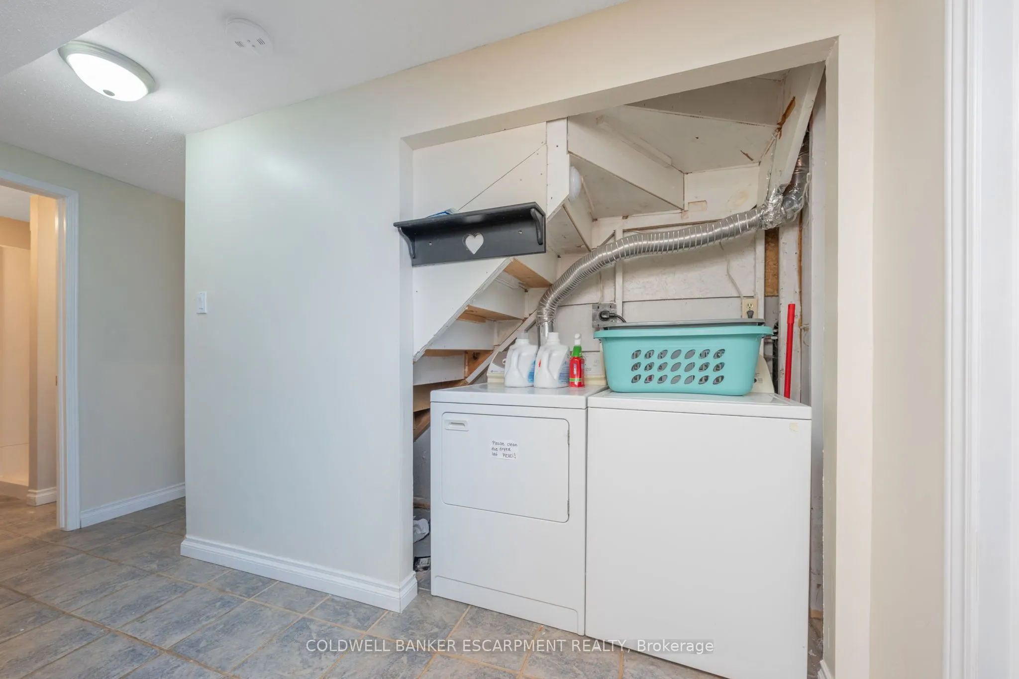 302 College Avenue W, #181