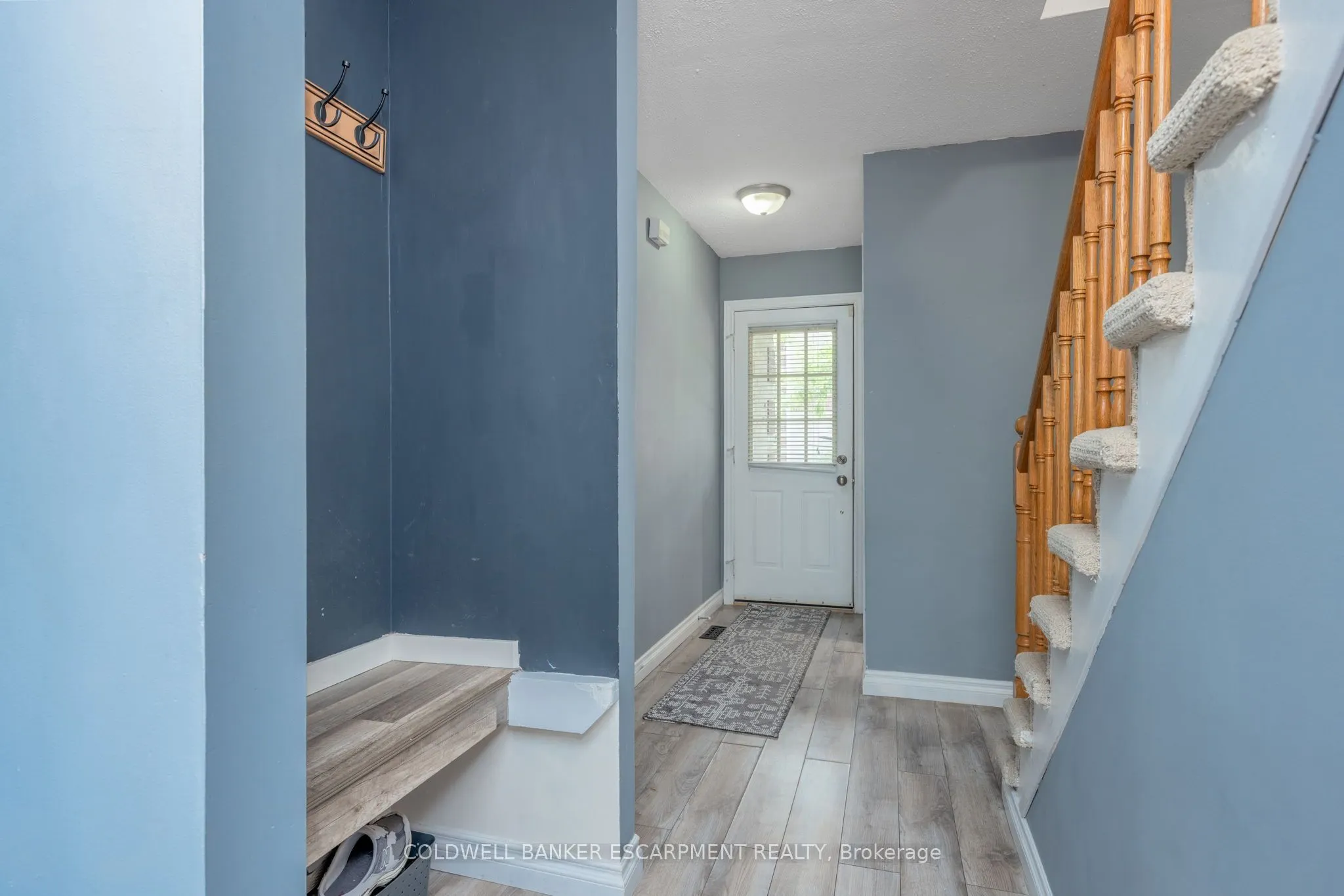 302 College Avenue W, #181