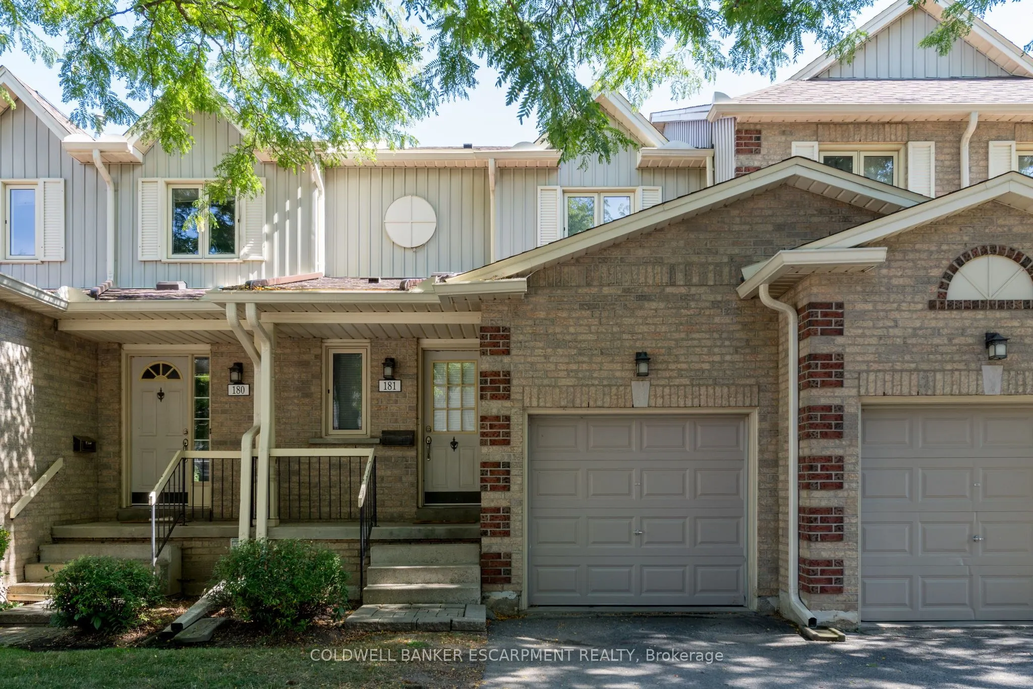 302 College Avenue W, #181