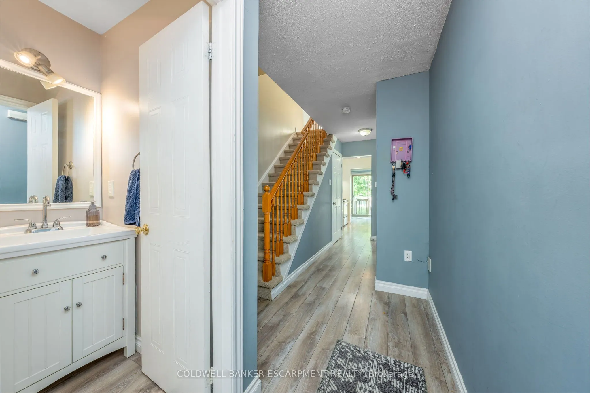 302 College Avenue W, #181