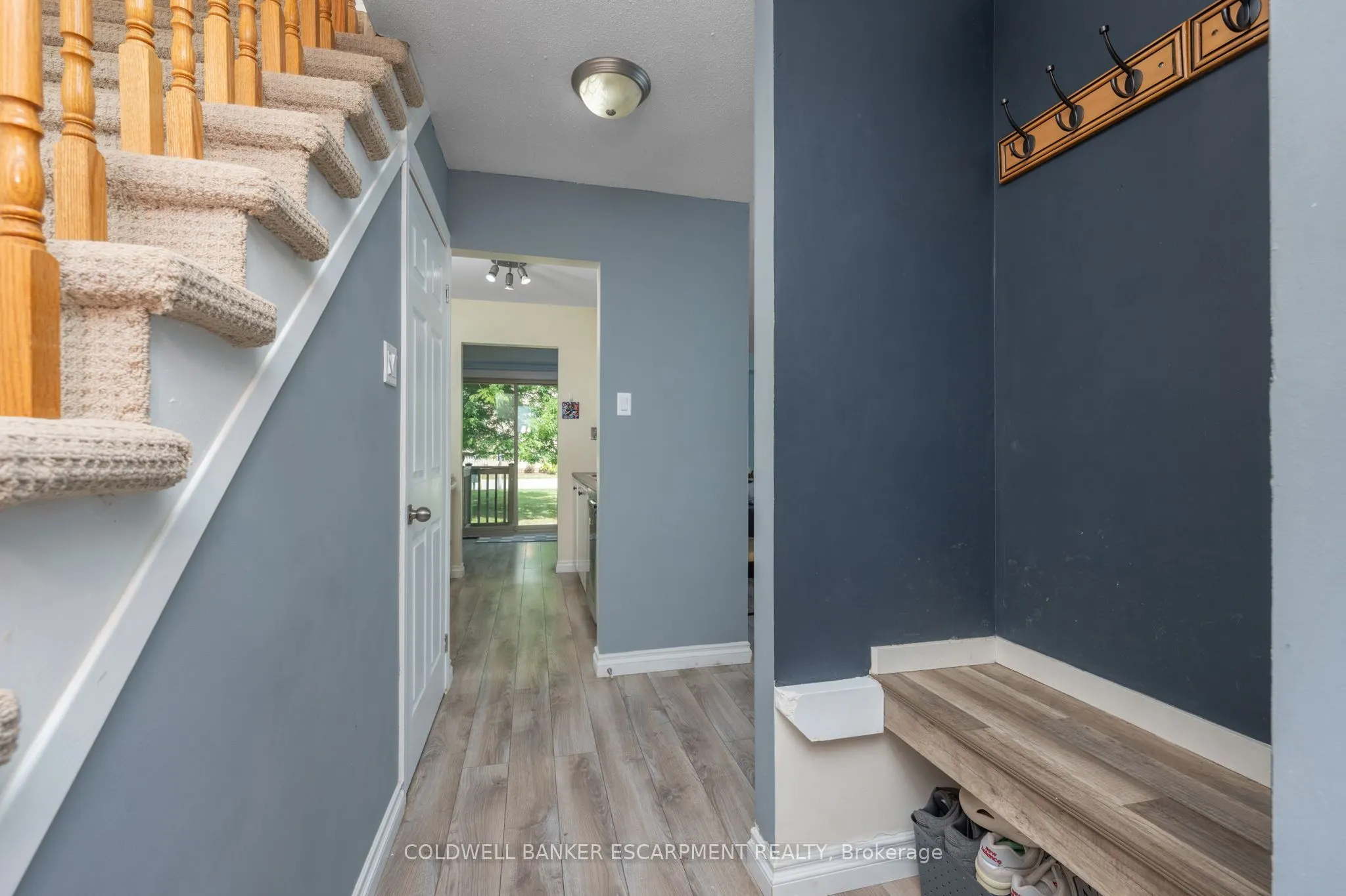 302 College Avenue W, #181