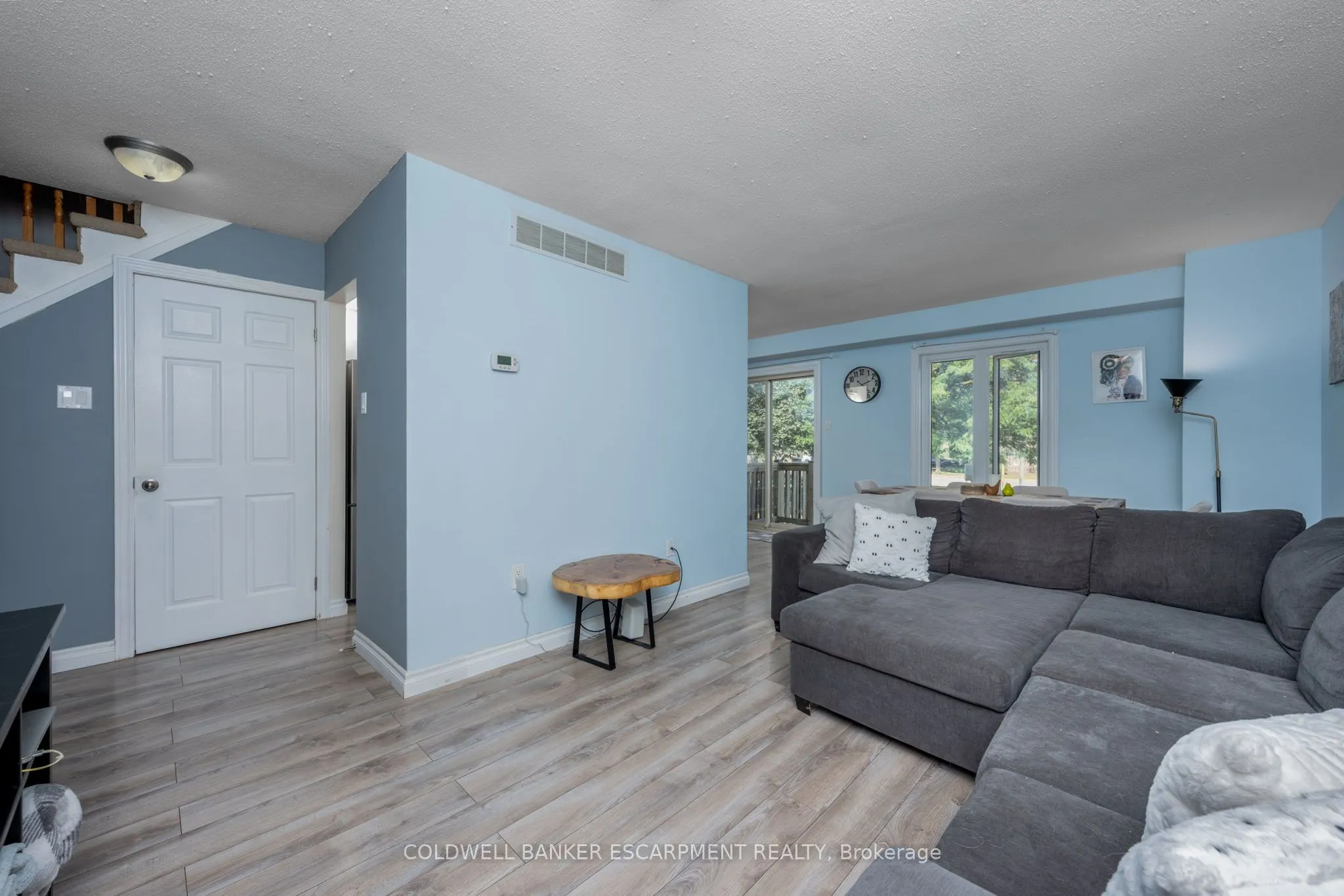 302 College Avenue W, #181
