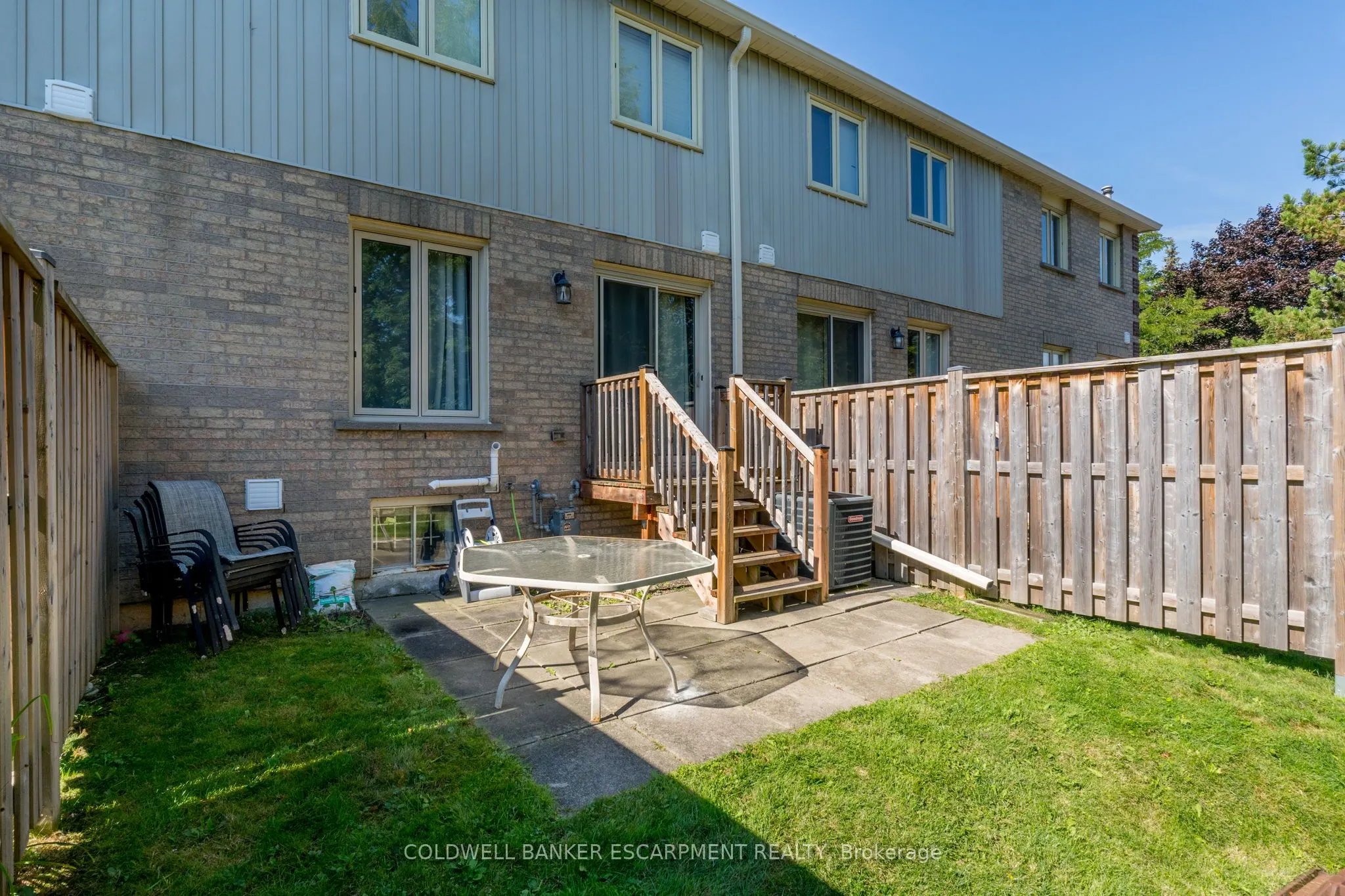 302 College Avenue W, #181