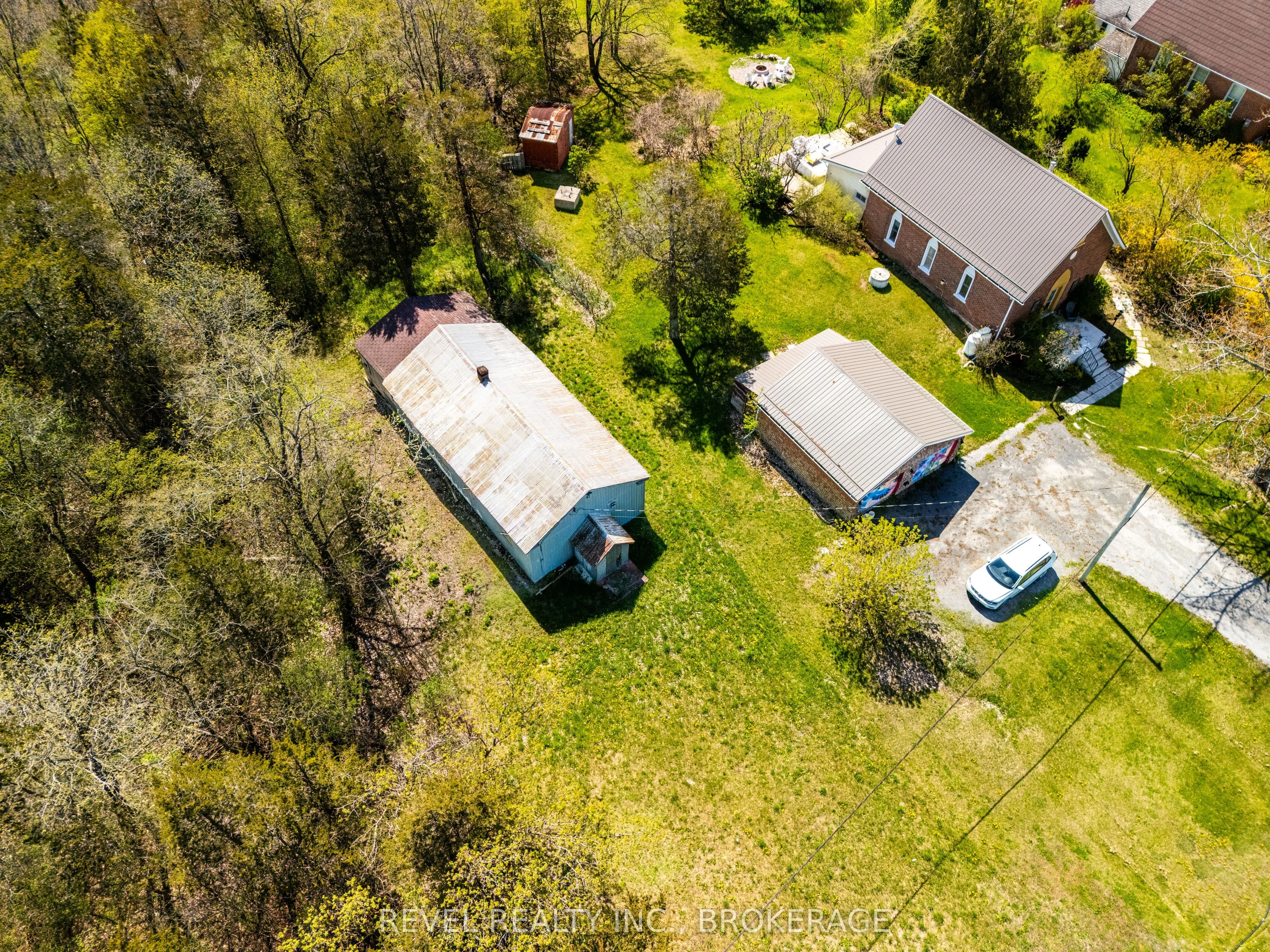 2186 Highway 49 Highway