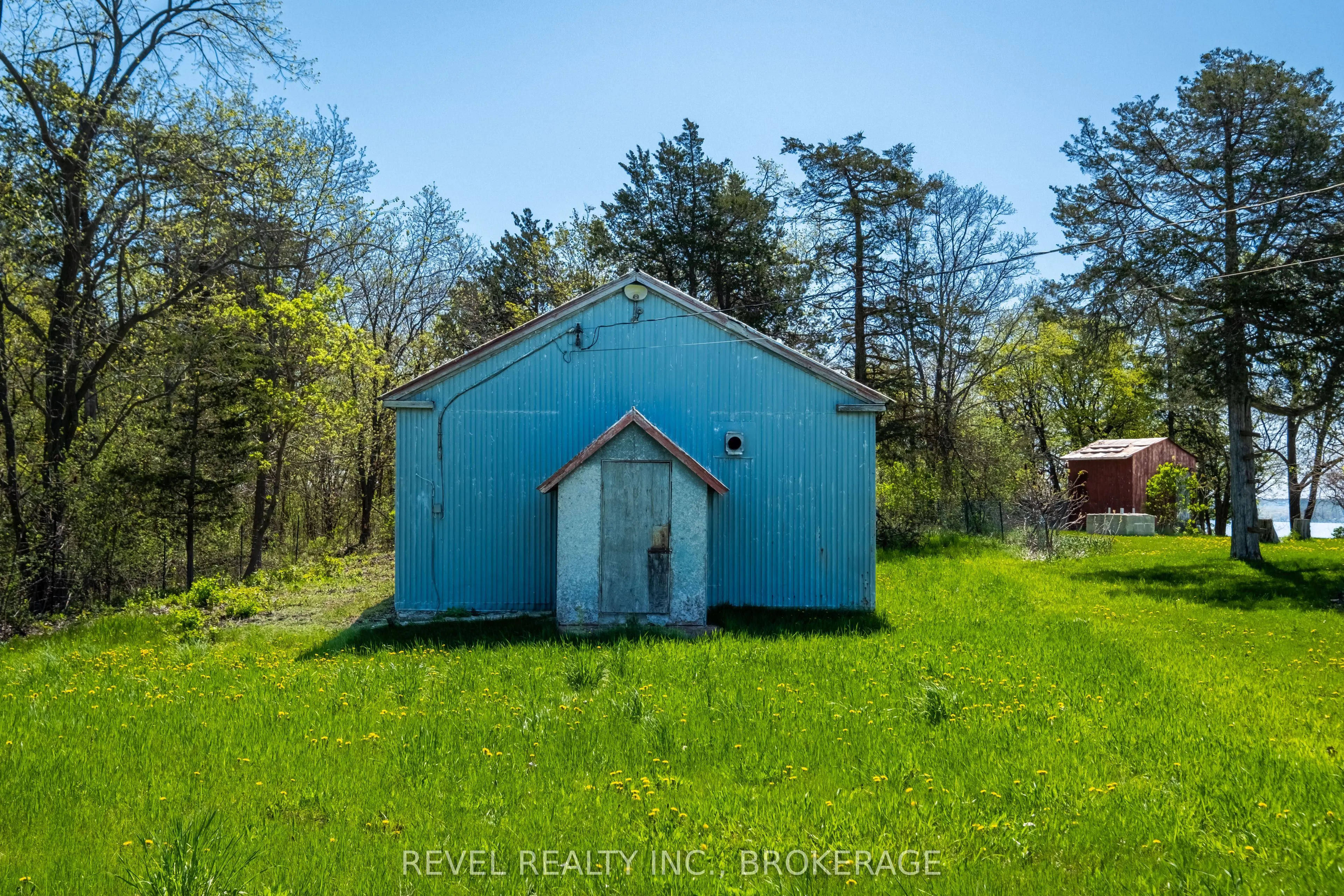 2186 Highway 49 Highway