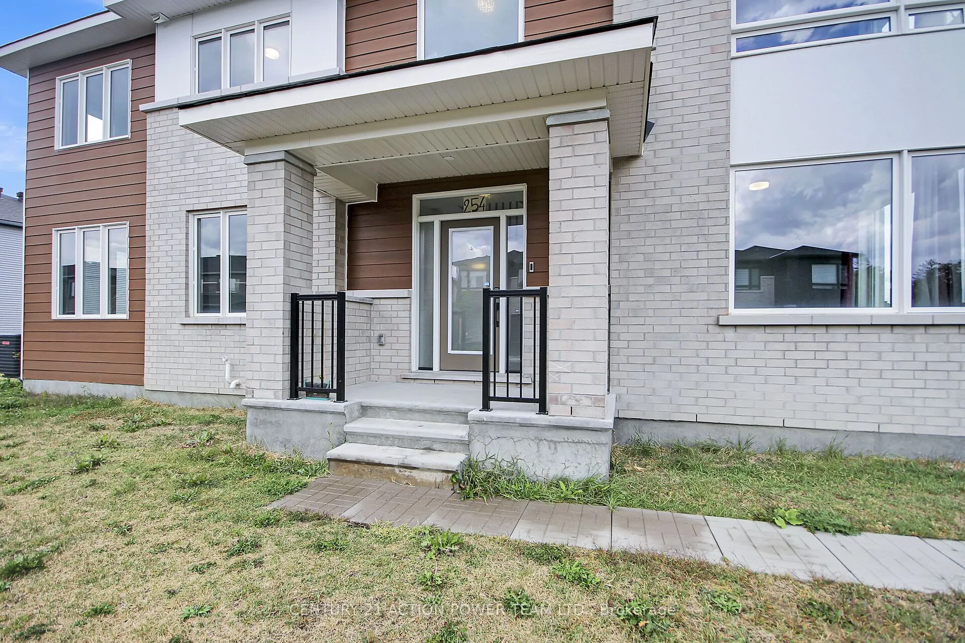 254 ORMISTON Crescent