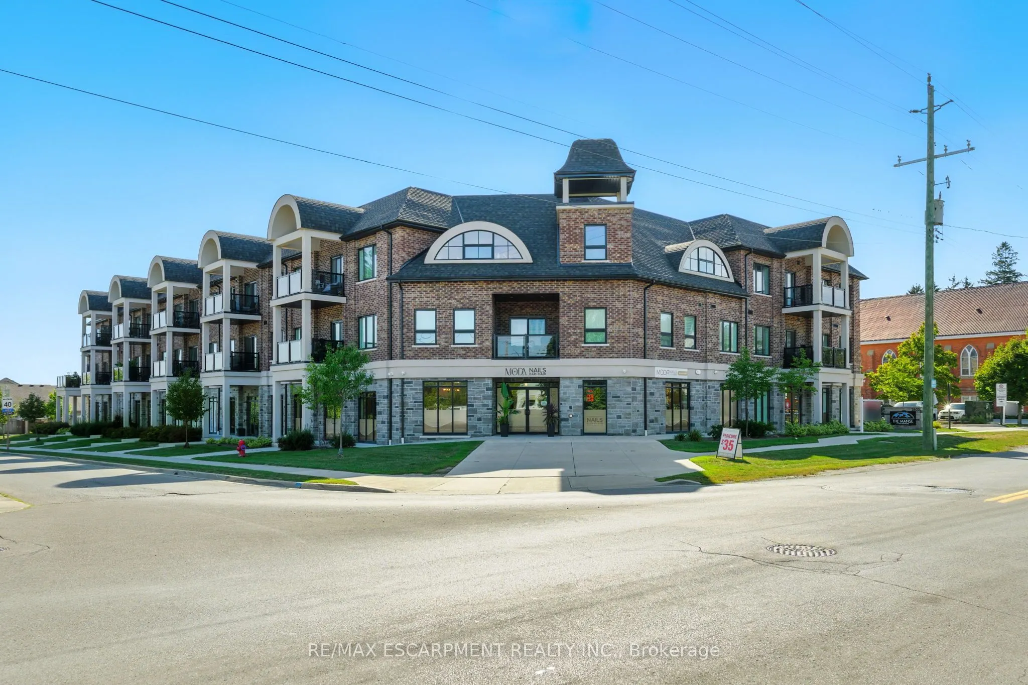 2605 BINBROOK Road, #211
