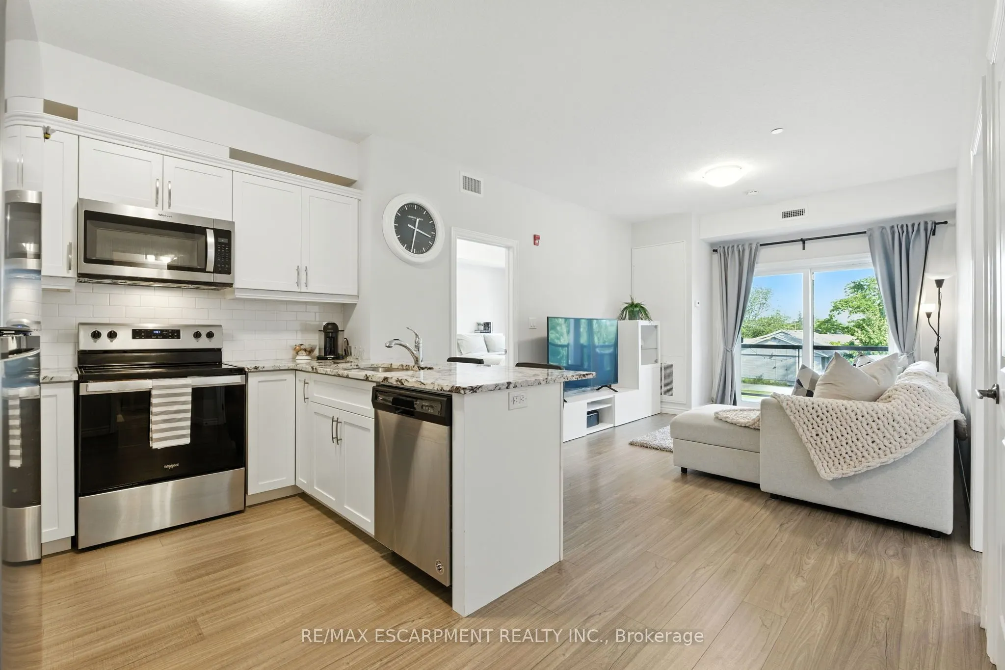 2605 BINBROOK Road, #211