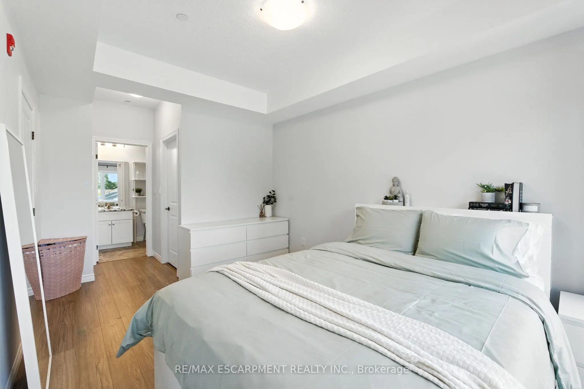 2605 BINBROOK Road, #211