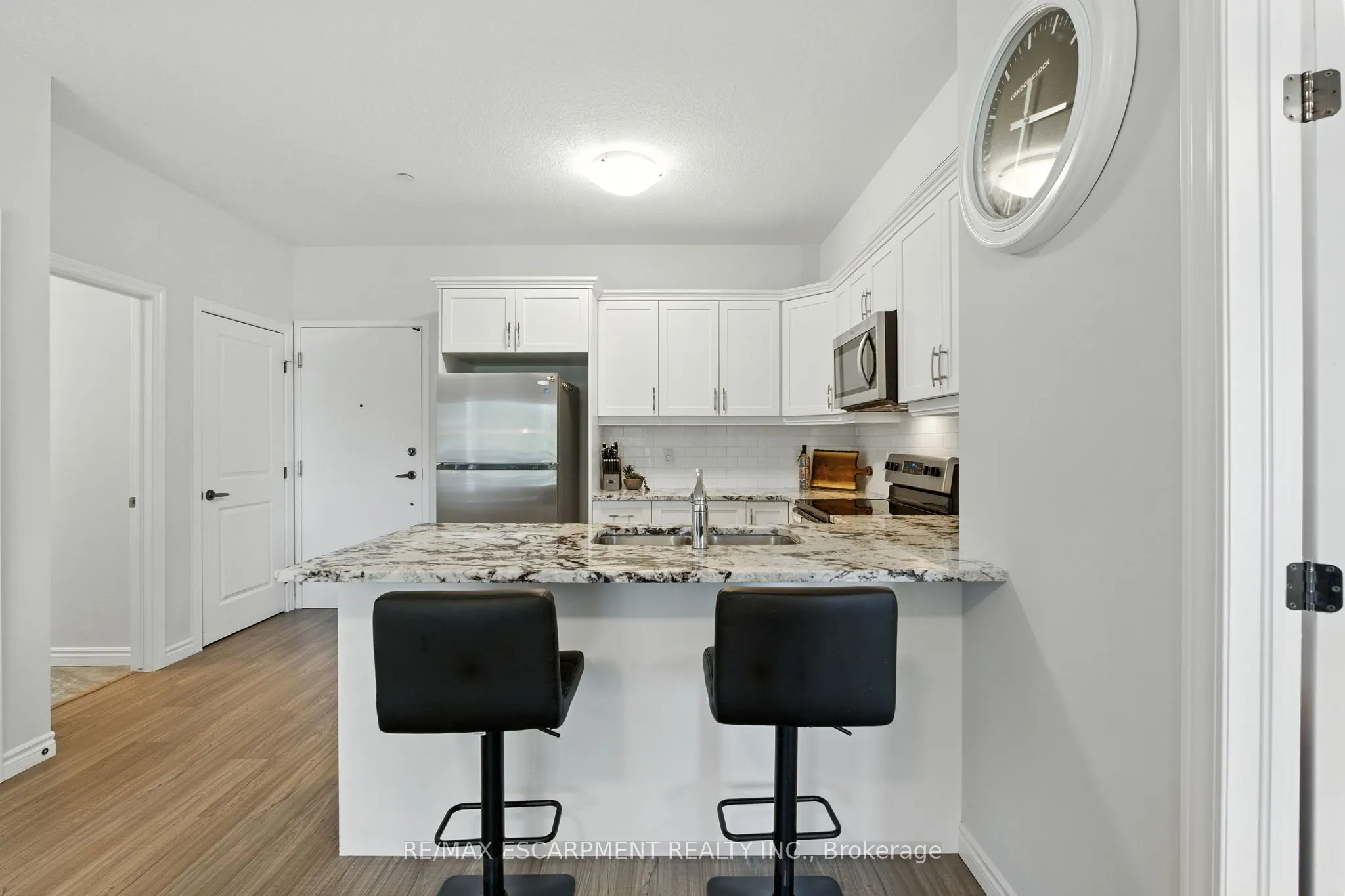 2605 BINBROOK Road, #211