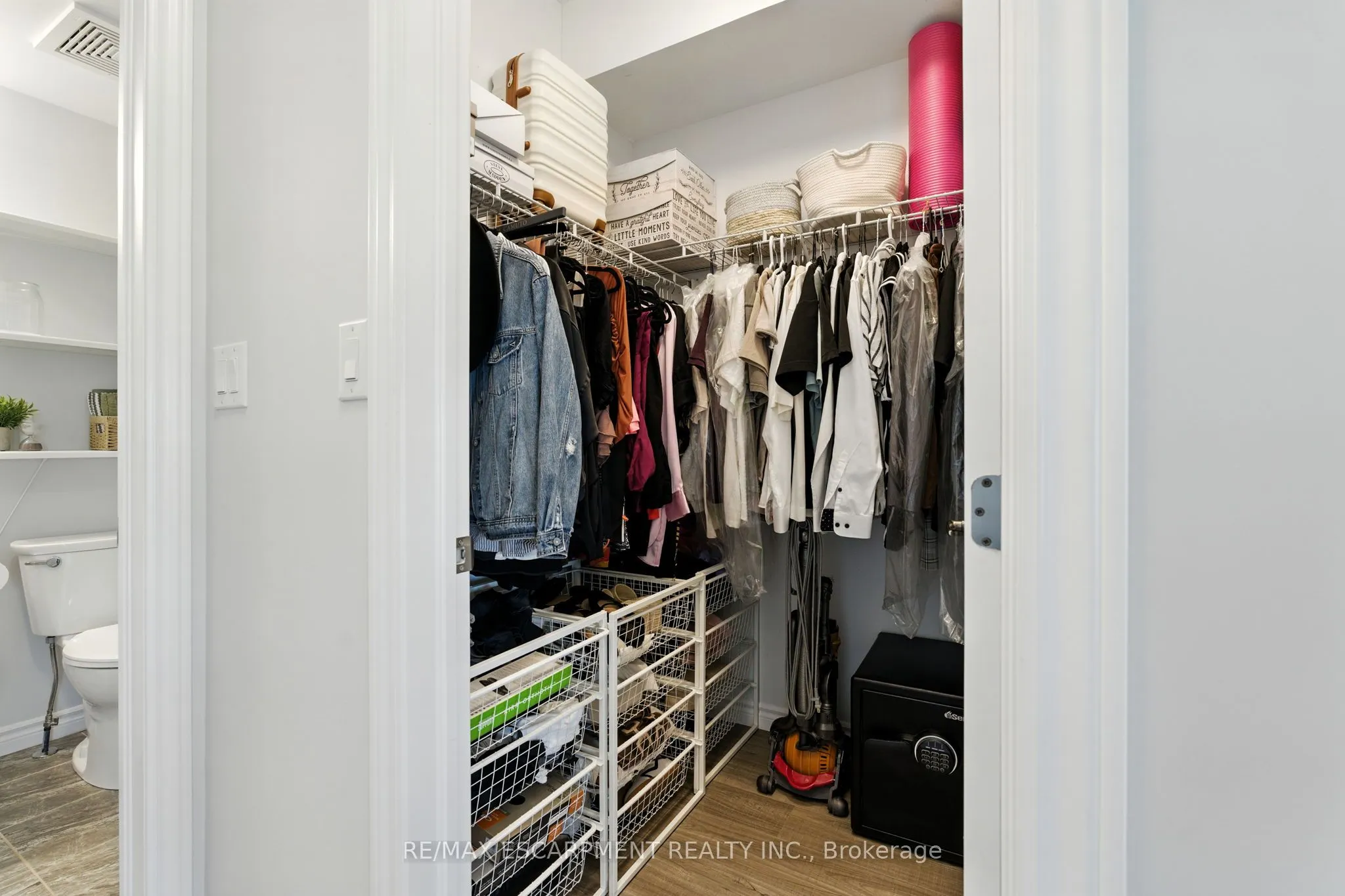 2605 BINBROOK Road, #211